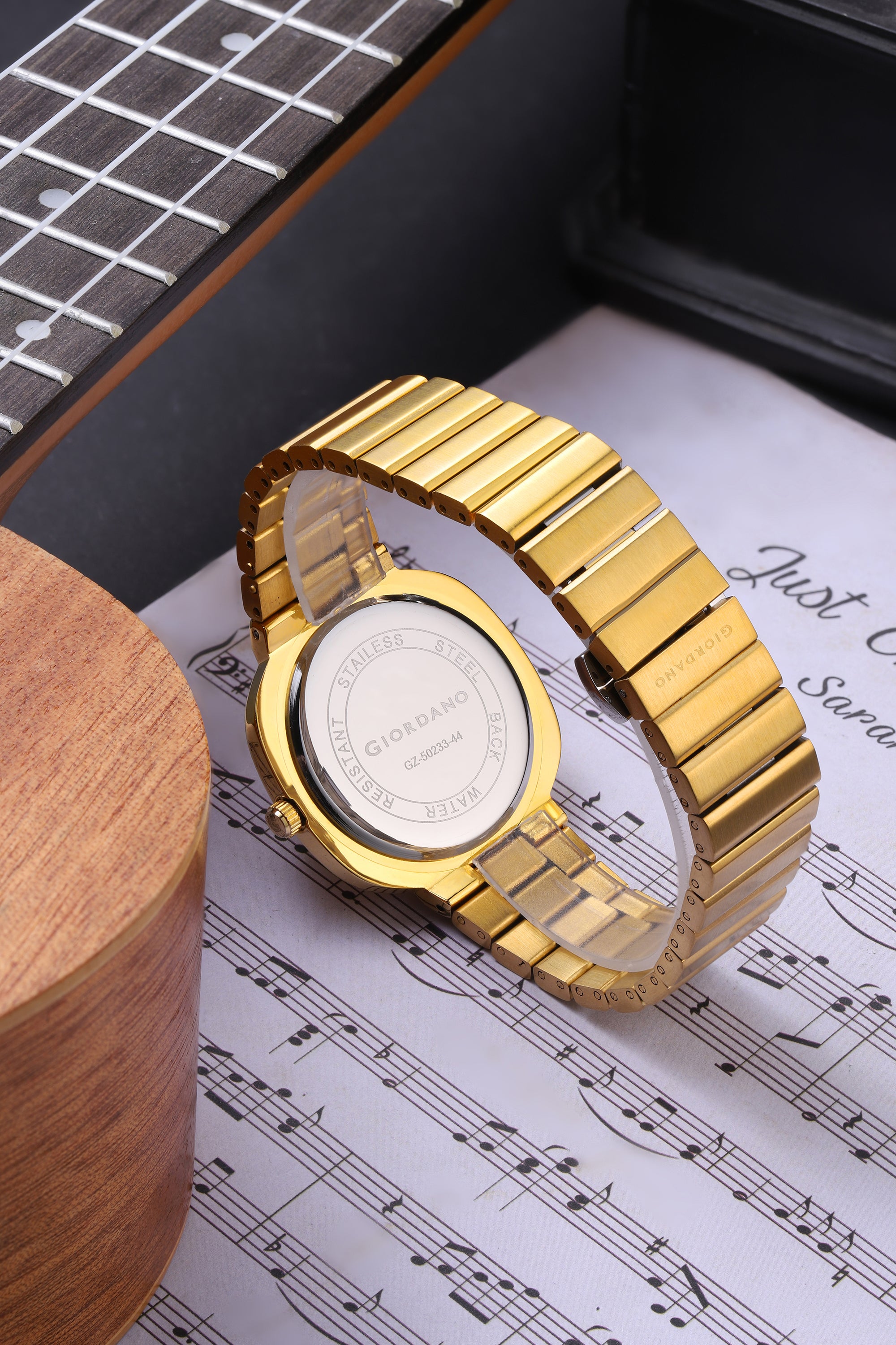Giordano Analog Quartz Watch for Men with Gold Round Dial, Baton Hour Markers and Gold Stainless Steel Expansion Bracelet Strap - GZ-50233-44