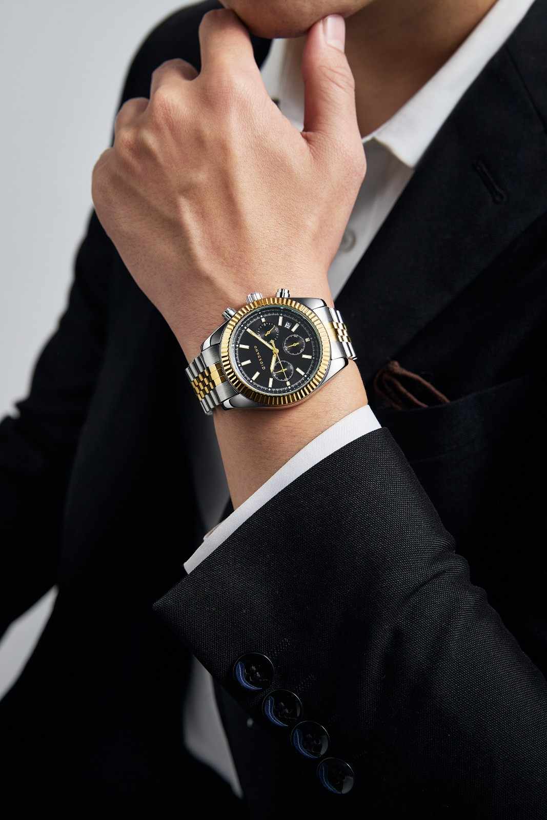 Giordano Chronograph Analog Watch for Men – Textured Bezel, Luminous Index Markers, Stainless Steel Strap & Date Display GZ-50164-33