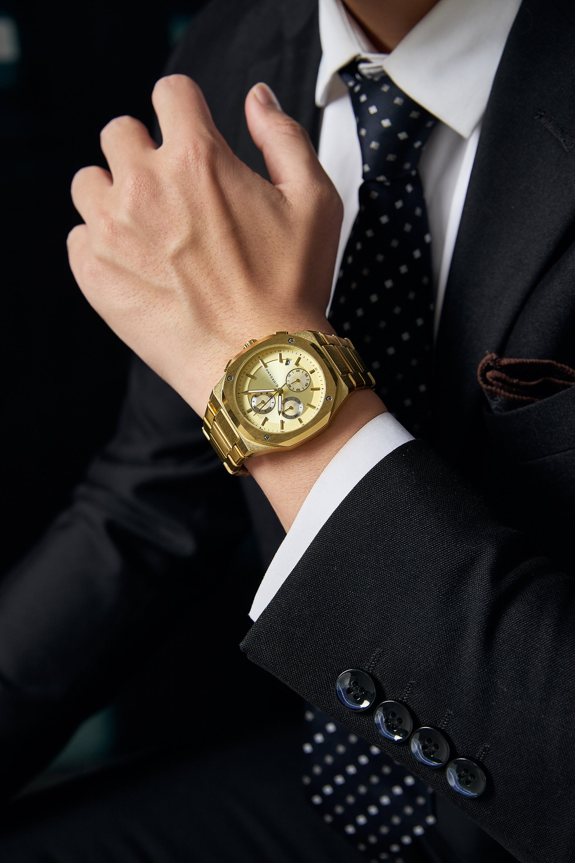 Giordano Chronograph Analog Quartz Watch for Men with Round Gold Dial, Octgonal case, Date Function, Luminous Hands and Hour Markers, Gold Stainless Steel Strap - GZ-50202-44