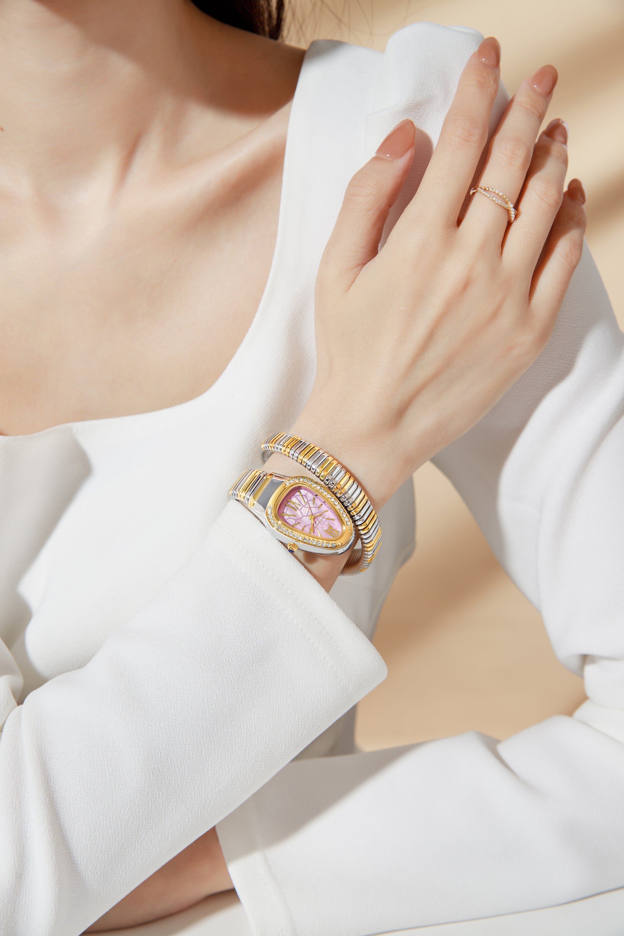 Giordano Serpentine Collection Analog Quartz Watch for Women with Pink Geometric-Textured Dial, Crystal-Studded Bezel, Roman Numerals & Snake-Style Wrap-Around Stainless Steel Strap - GZ-60189-66