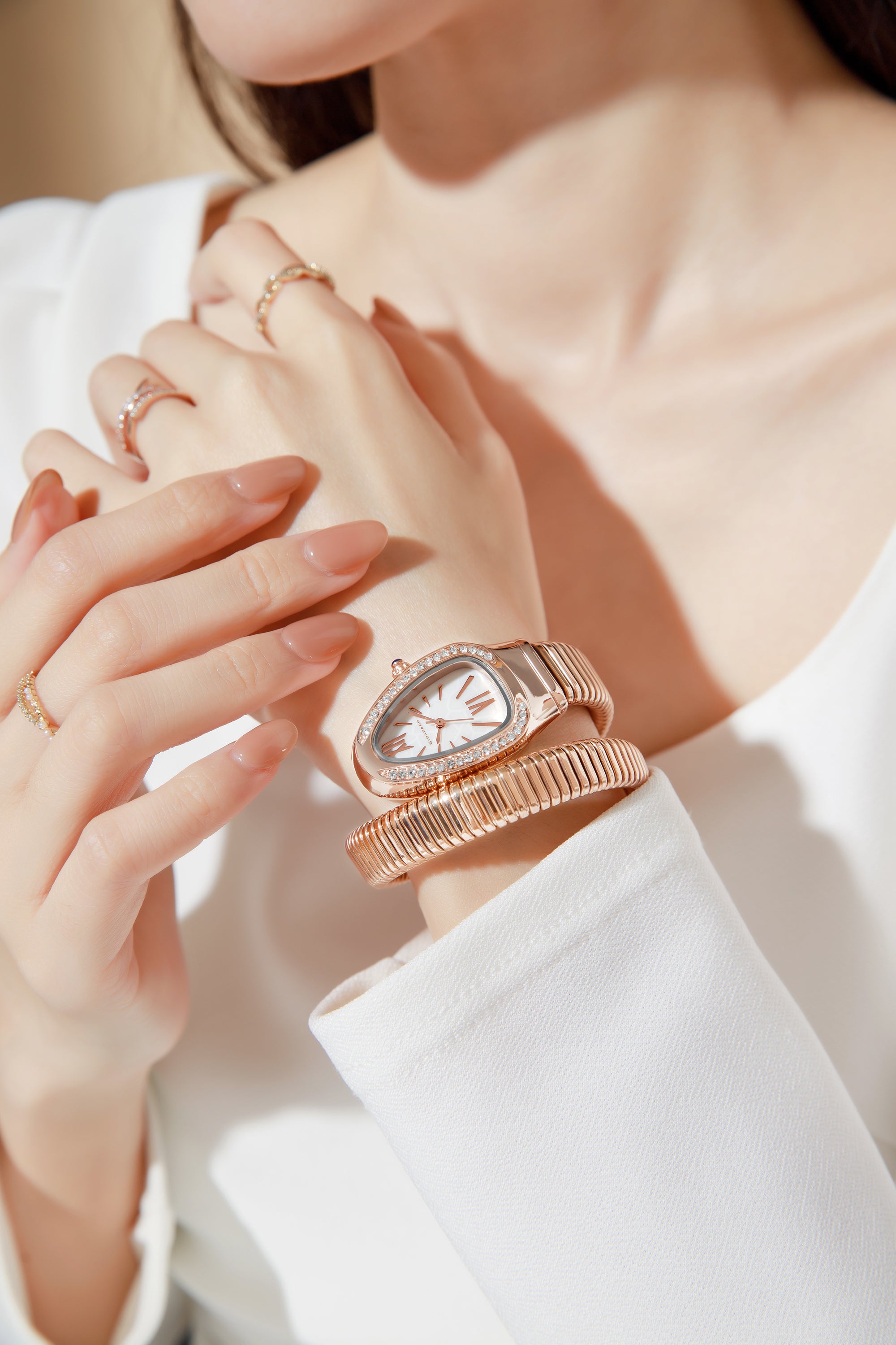 Giordano Serpentine Collection Analog Quartz Watch for Women with White Geometric-Textured Dial, Crystal-Studded Bezel, Roman Numerals & Snake-Style Wrap-Around Stainless Steel Strap - GZ-60189-11