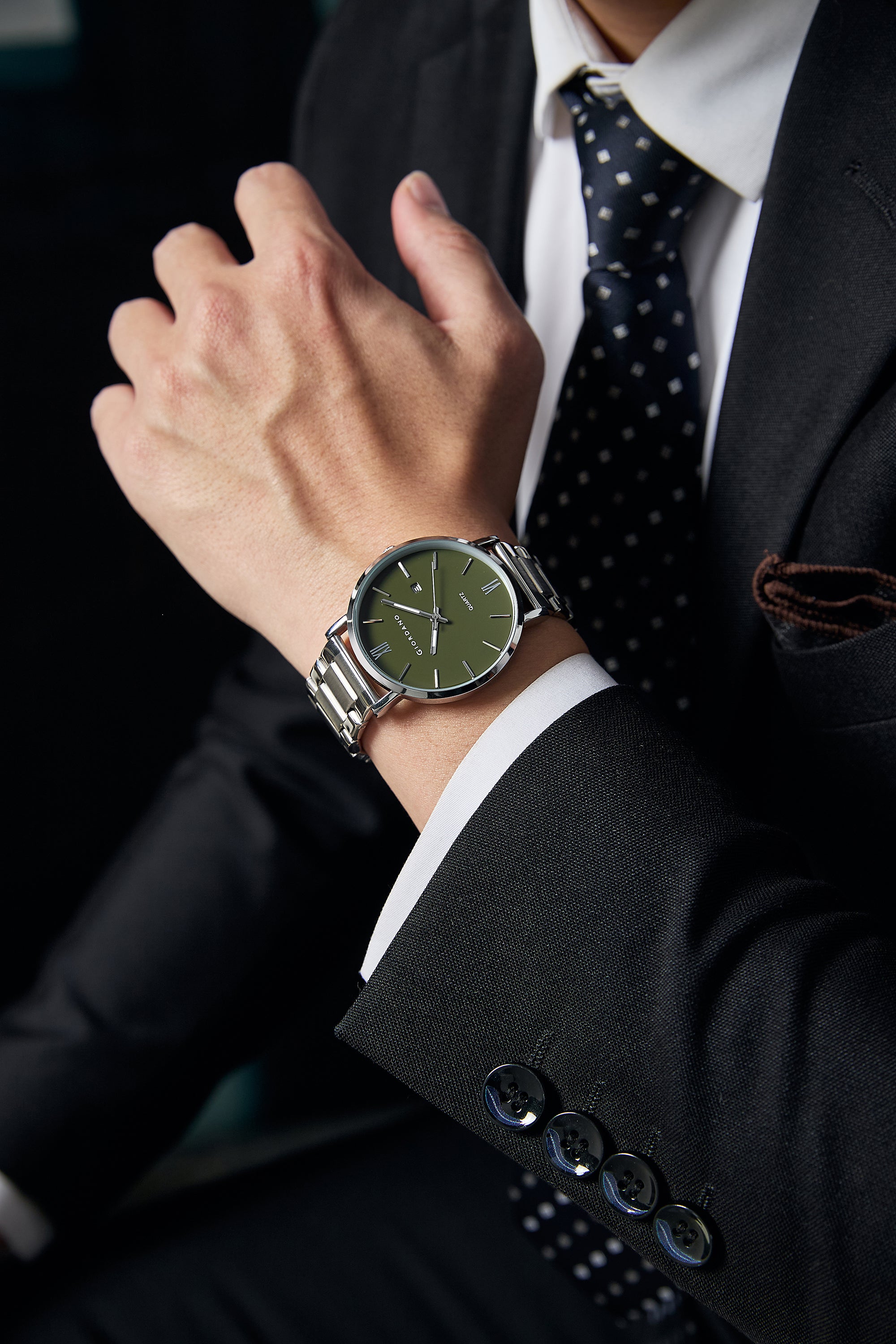 Giordano Analog Quartz Watch for Men with Round Green Dial, Roman Indices, Date Function, Luminous Hands, Silver Stainless Steel Strap - GZ-50211-22