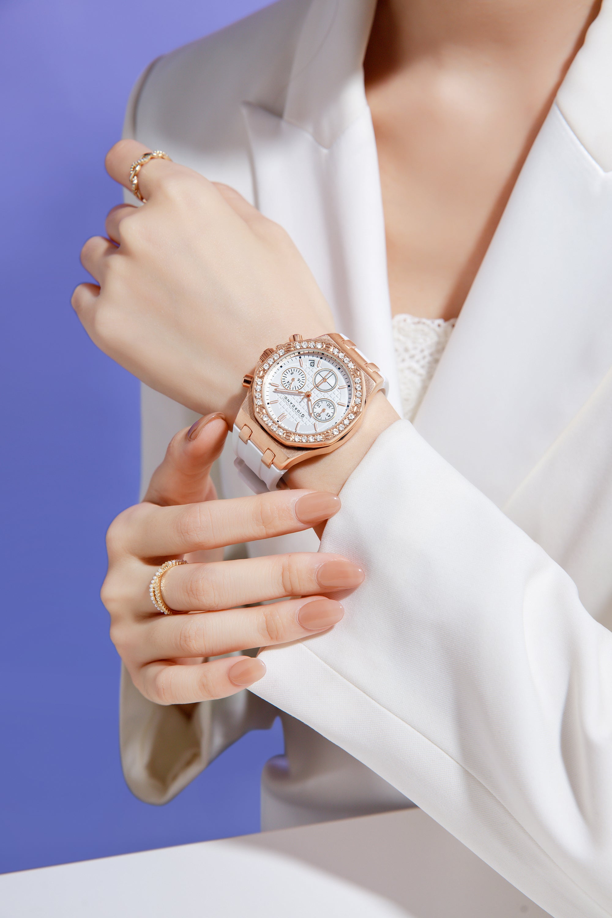 Giordano Chronograph Watch for Women | Stainless Steel Case, Crystal bezel | Modern & Stylish Timepiece with Comfortable Silicone Strap | GZ-50154-22