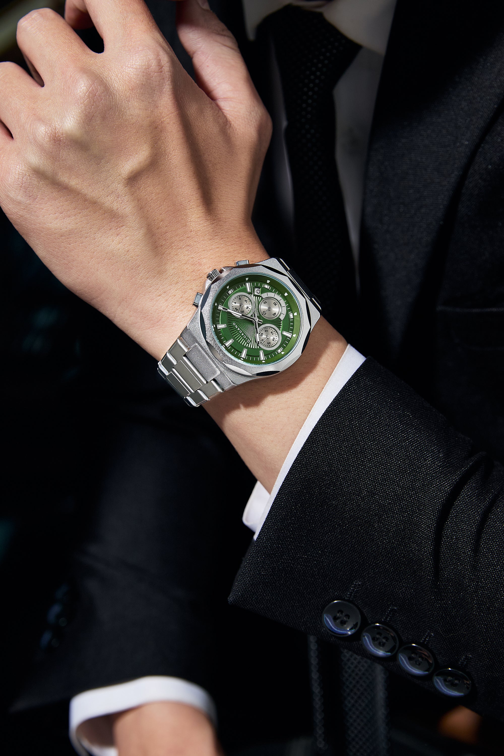 Giordano Chronograph Analog Quartz Watch for Men with Textured Round Green Dial, Date Function, Luminous Hands and Markers, Silver Stainless Steel Strap - GZ-50199-33