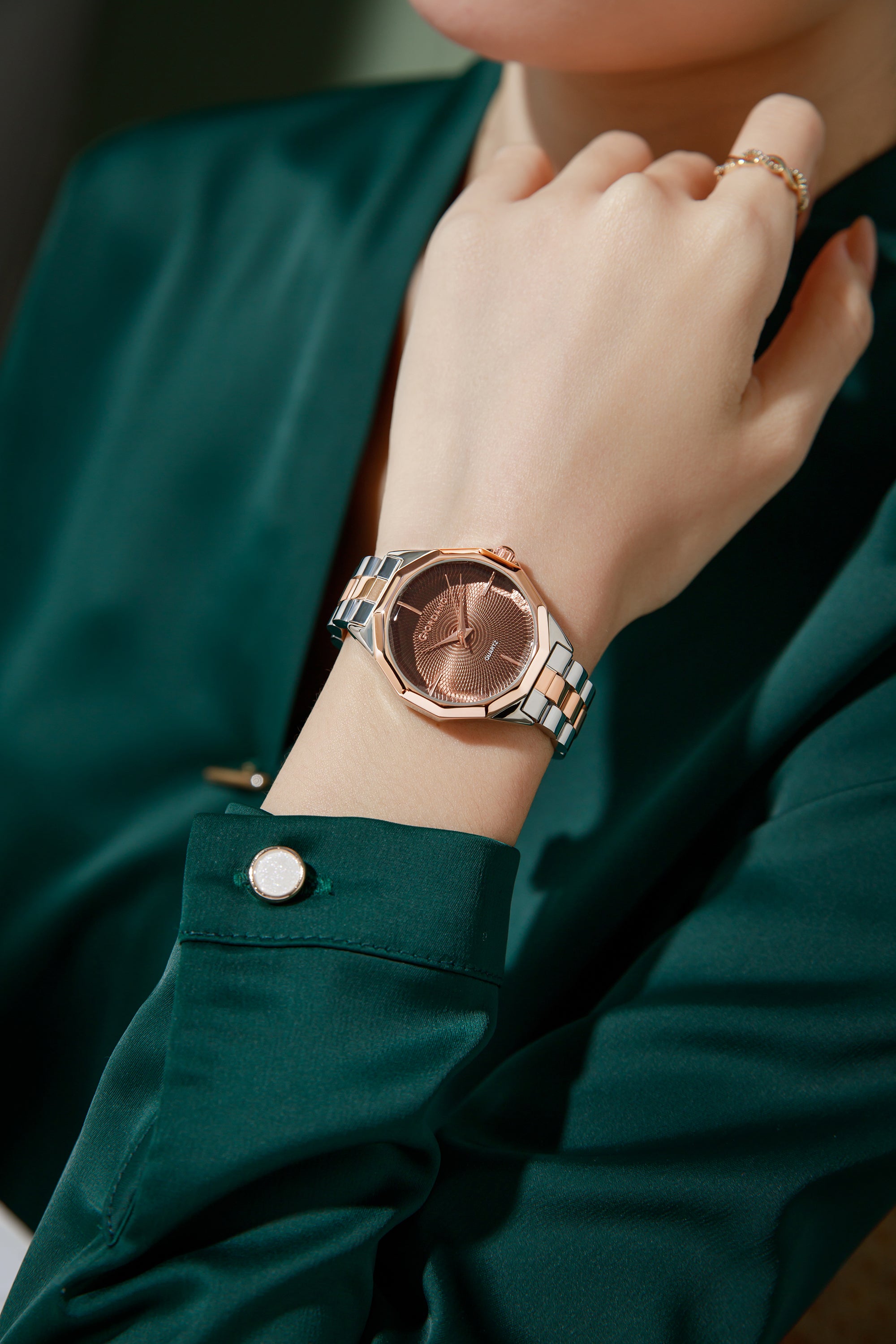 Giordano Analog Quartz Watch for Women with Textured Round Brown Dial, Square Case, Blue Crown, Silver and Rose Gold Stainless Steel Strap - GZ-60158-11