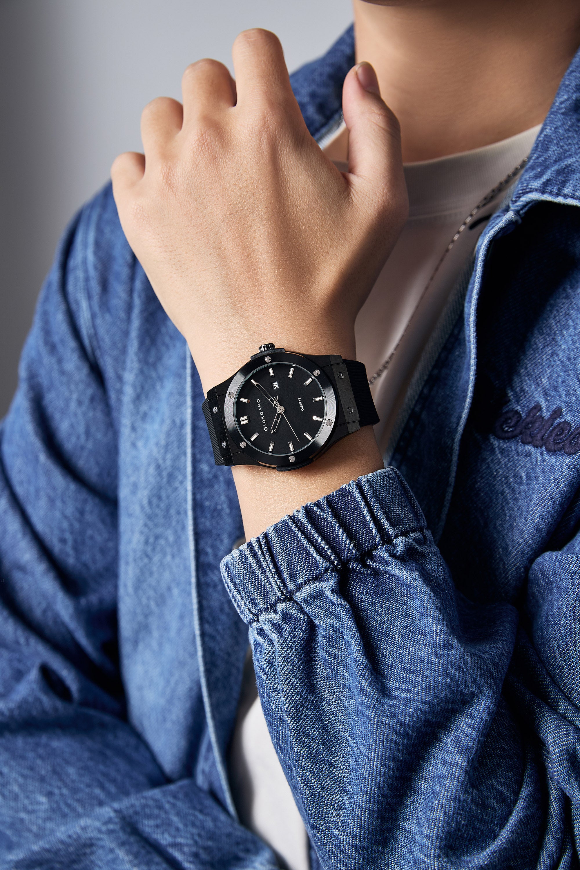 Giordano Analog Watch for Men with Round Black Dial, Date Function, Luminous Hour Markers, Black Textured Silicone Strap - GZ-50208-01