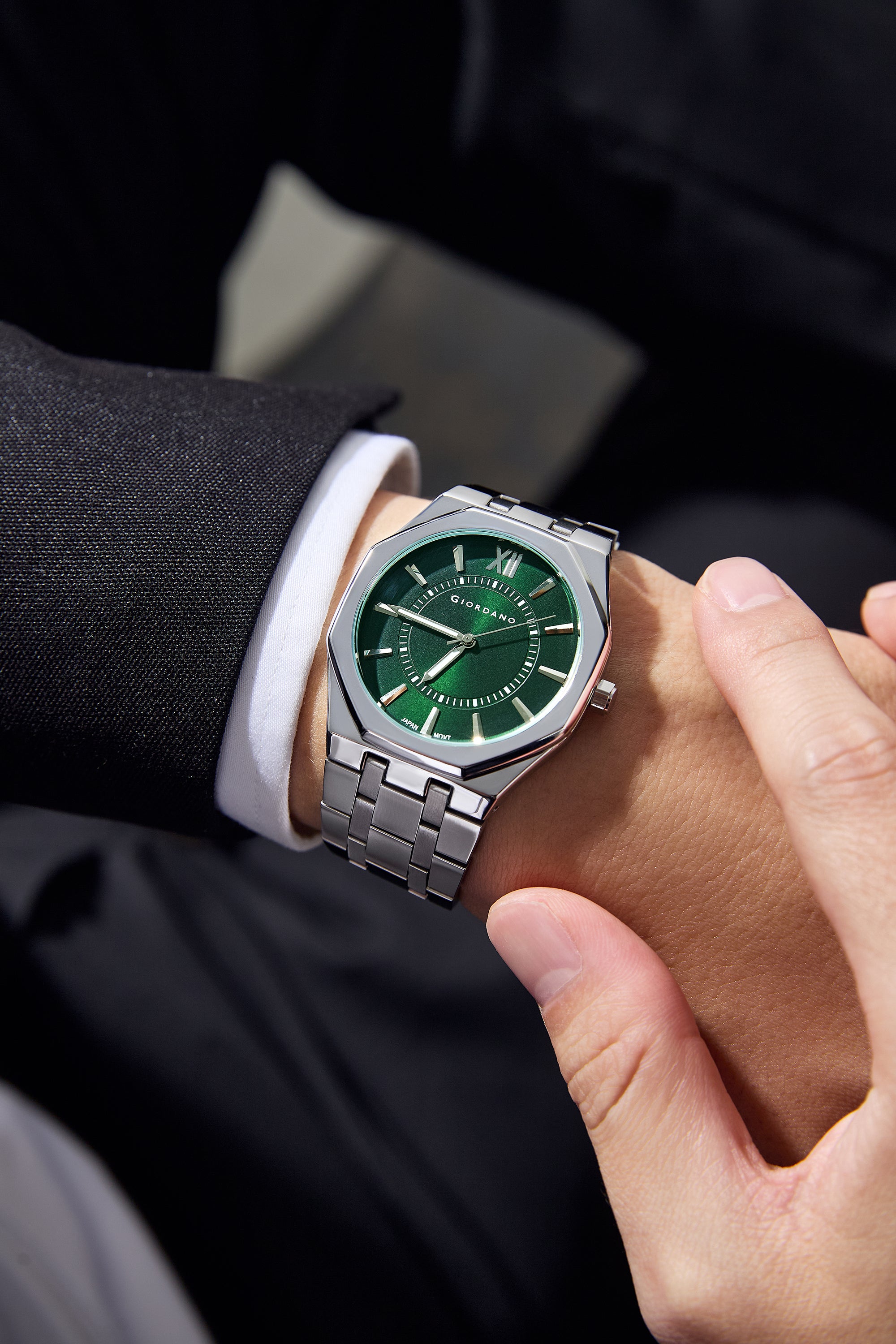 Giordano Analog Quartz Watch for Men with Green Sunray Round Dial, Roman XII & Luminous Hands Markers, Faceted Octagonal Bezel and Silver Stainless Steel Strap - GZ-50191-33