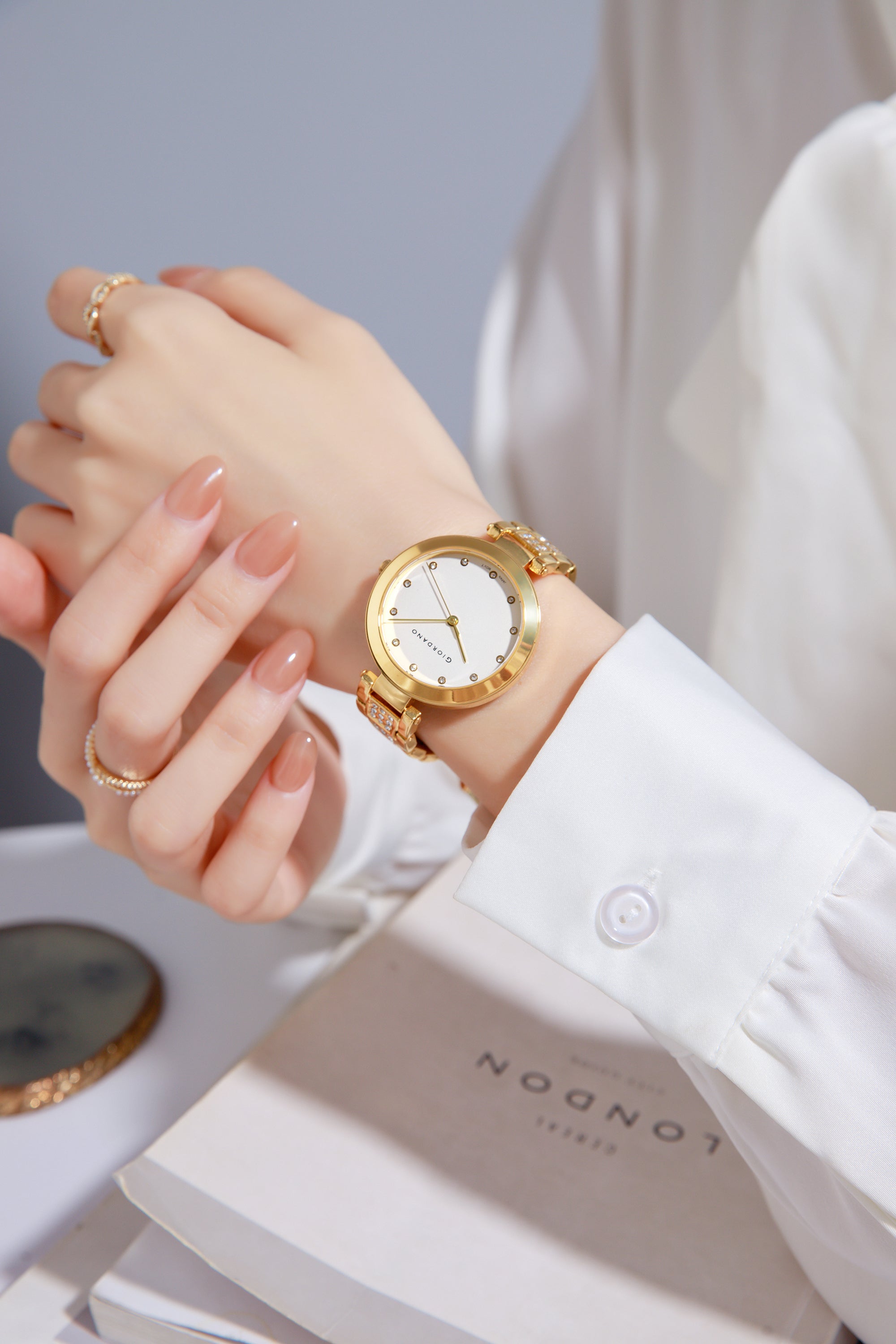 Giordano Eleganza Collection Analog Watch for Women with Crystal-Studded Strap & Diamond Indices - A2037-22