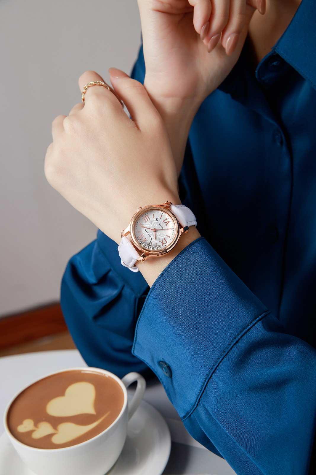 Giordano Luxury Analog Quartz Watch for Women – Rose Gold Case, Roman Numerals, Crystal-Studded Dial, Leather Strap – Elegant Timepiece - GZ-60142-33