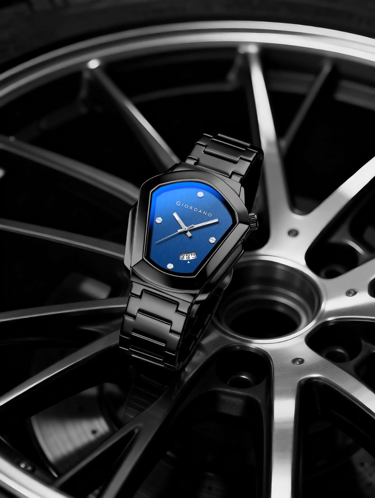 GIORDANO Elegant Analog Watch for Men with Unique Pentagon Dial, Stainless Steel Strap, Date Display, Water Resistant - GZ-50175-22