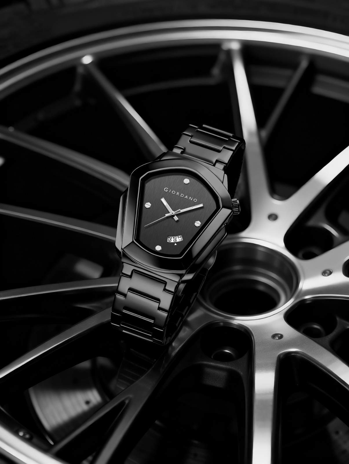 GIORDANO Elegant Analog Watch for Men with Unique Pentagon Dial, Stainless Steel Strap, Date Display, Water Resistant - GZ-50175-11
