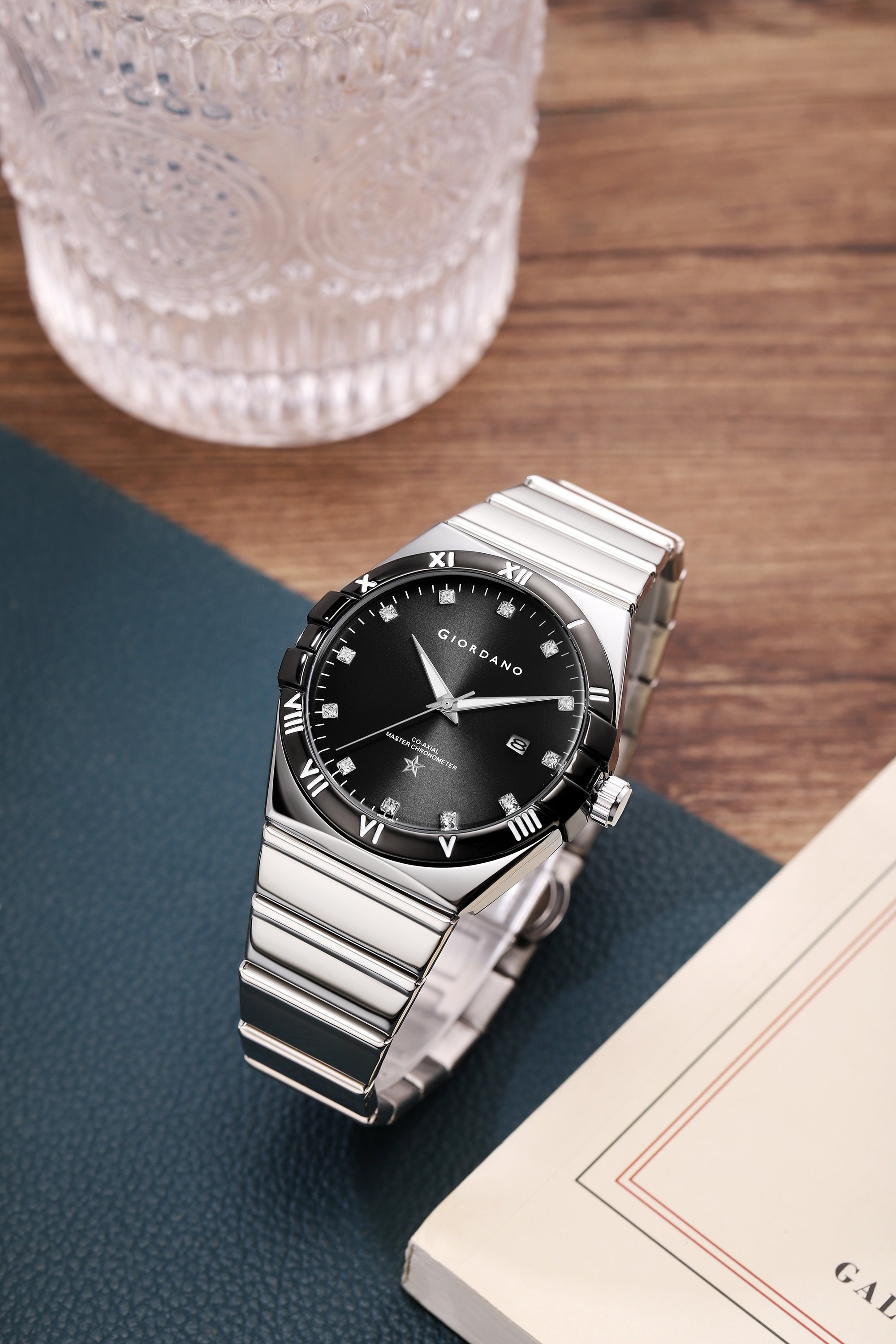 Giordano Analog Watch for Men Round Black Dial with Crystal Markers, Roman Bezel, Date Display & Stainless Steel Strap GZ-50220-11