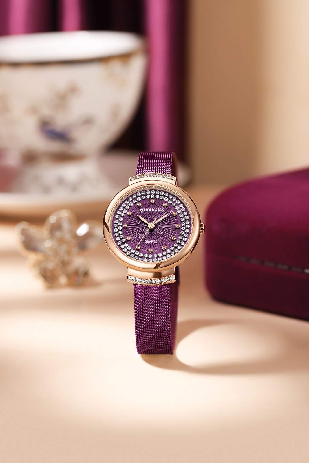 Giordano Luxury Rose Gold Analog Watch for Women – Crystal Embellished Dial, Mesh Strap, Quartz Movement – Elegant Timepiece - GZ-60143-22