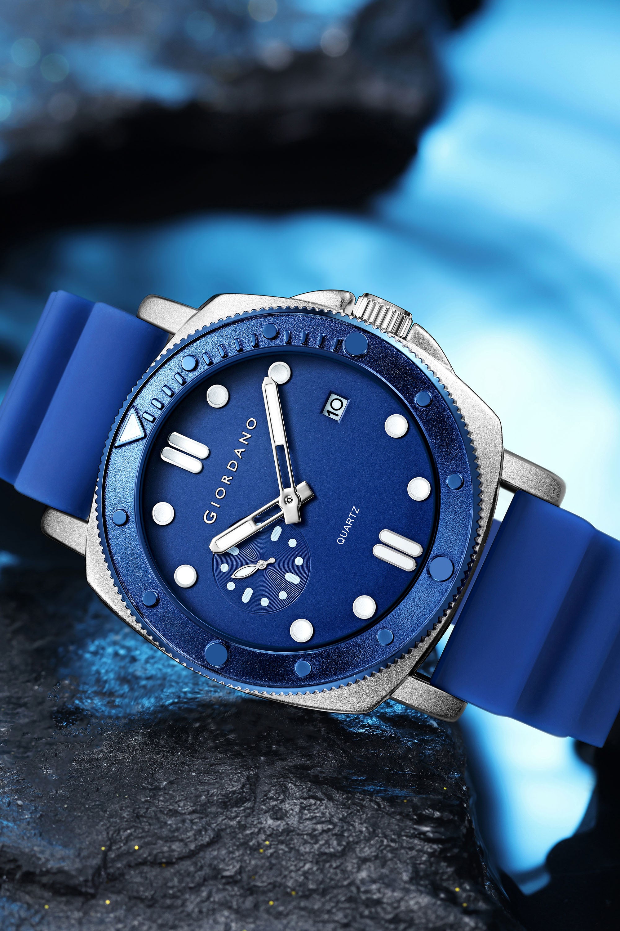 Giordano Analog Quartz Watch for Men with Round Dial, Luminous Hours Markers, Date Display, Small Seconds Sub-Dial and Wavy Pattern Silicone Strap - GZ-50214-02