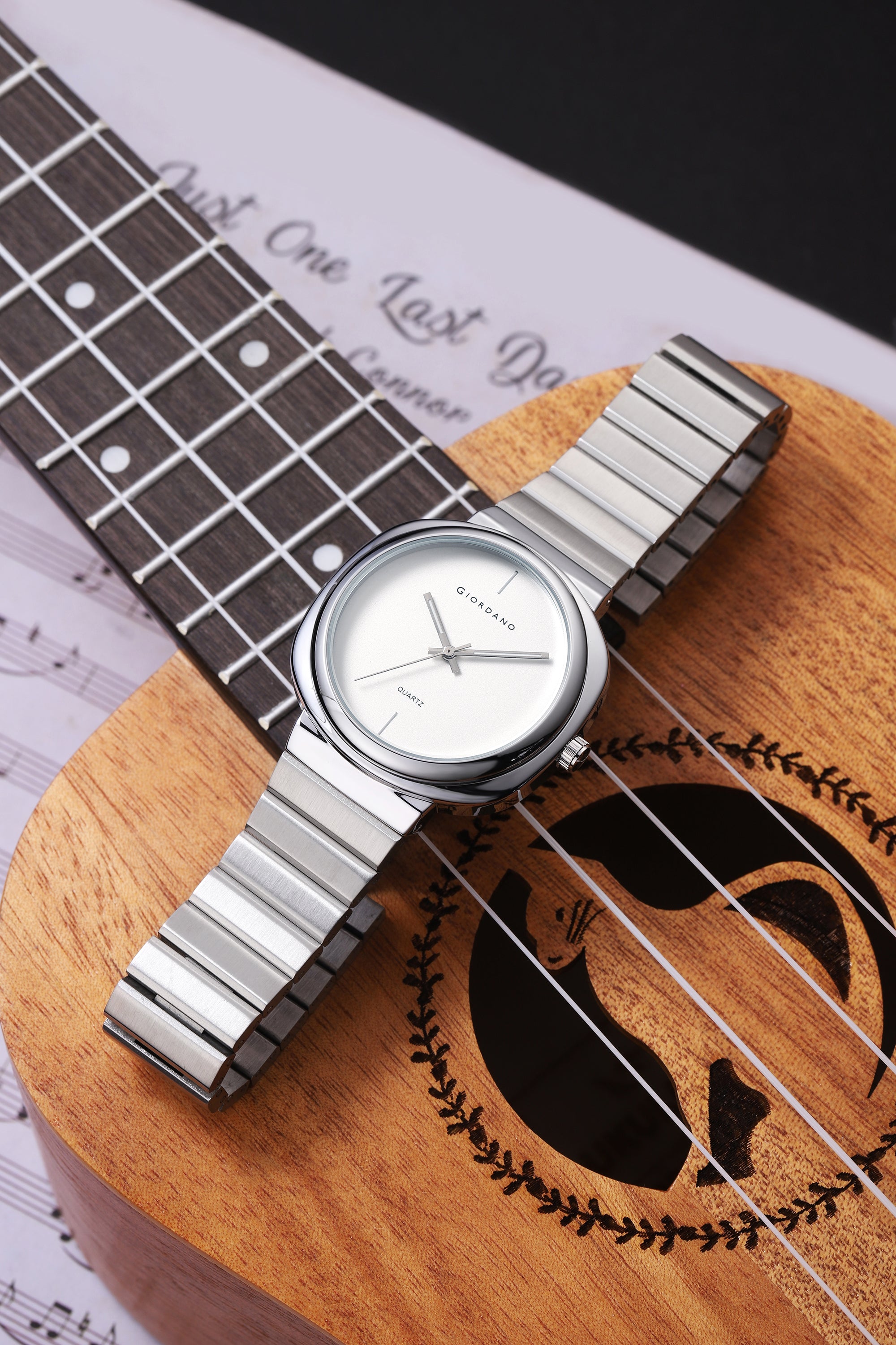 Giordano Analog Quartz Watch for Men with White Round Dial, Baton Hour Markers and Silver Stainless Steel Expansion Bracelet Strap - GZ-50233-22