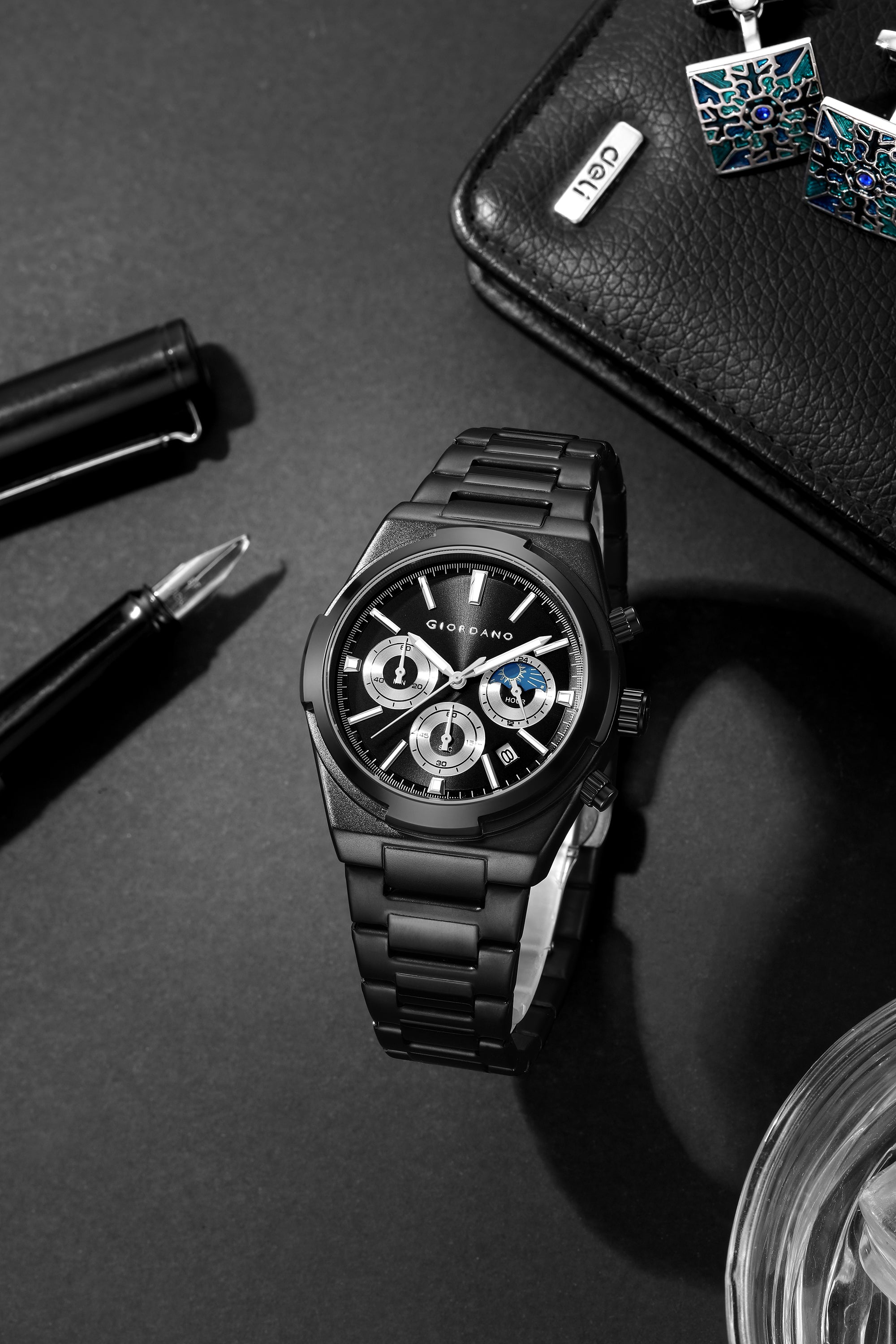 Giordano Luxury multifunctional Watch for Men with round dial, date display and Stainless Steel Strap | GZ-50152-11