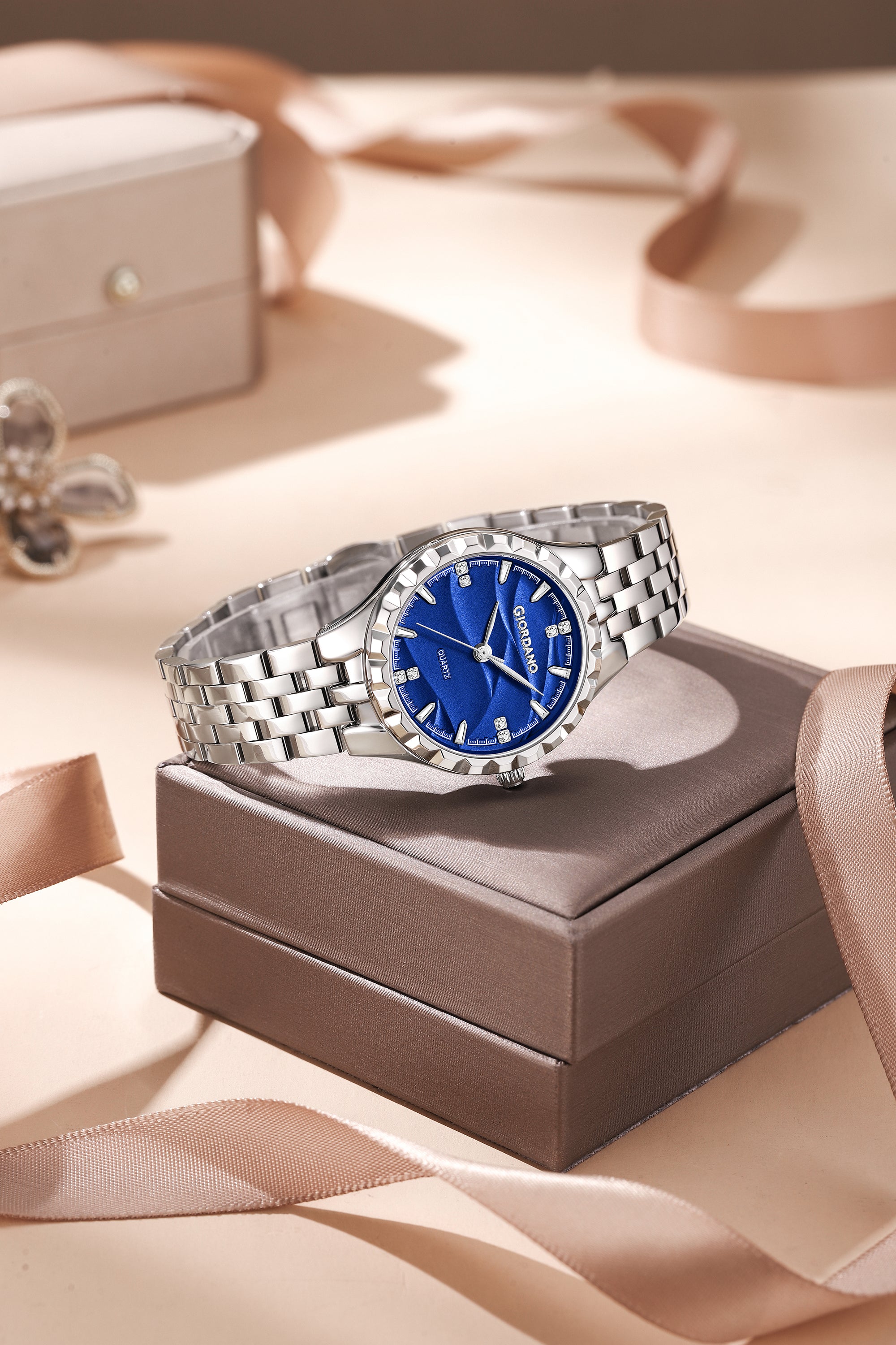 Giordano Analog Quartz Watch for Women with Textured Round Blue Dial, Luminous Hands and Markers, Silver Stainless Steel Strap - GZ-60164-22