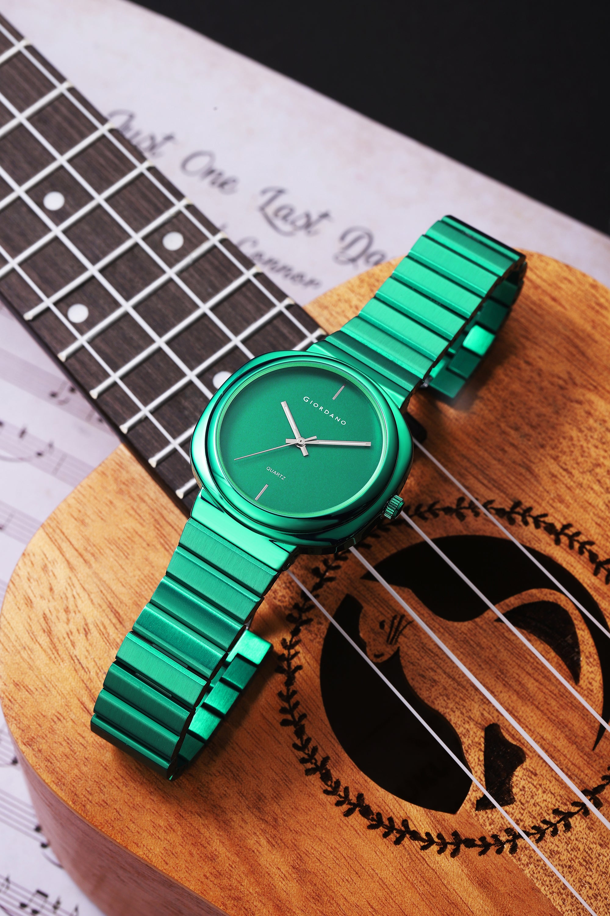 Giordano Analog Quartz Watch for Men with Green Round Dial, Baton Hour Markers and Green Stainless Steel Expansion Bracelet Strap - GZ-50233-33