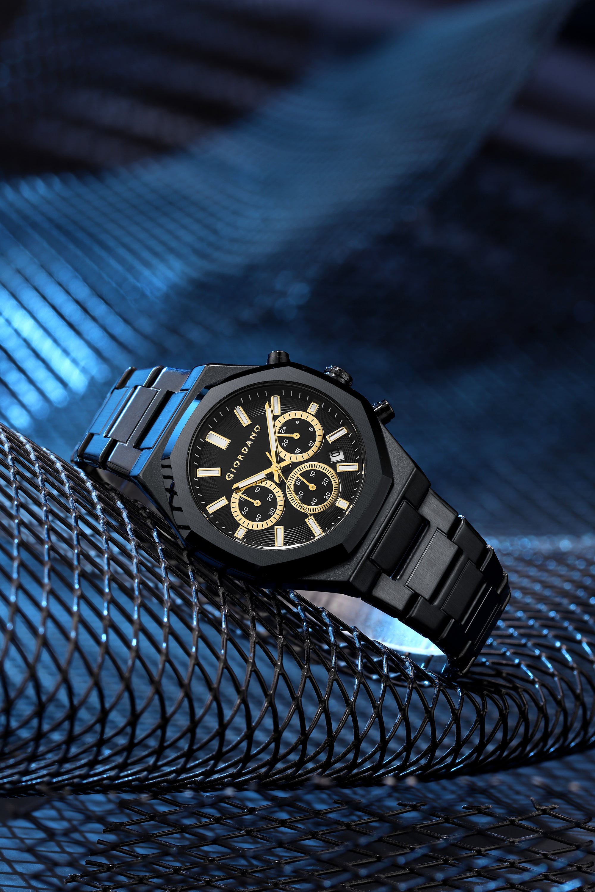 Giordano Analog Quartz Watch for Men with Textured Black Dial, Gold-Tone Hands & Hour Markers, Date Display, Two-Tone Stainless Steel Strap, Gold Bezel and 3 ATM Water Resistant - GZ-50170-11