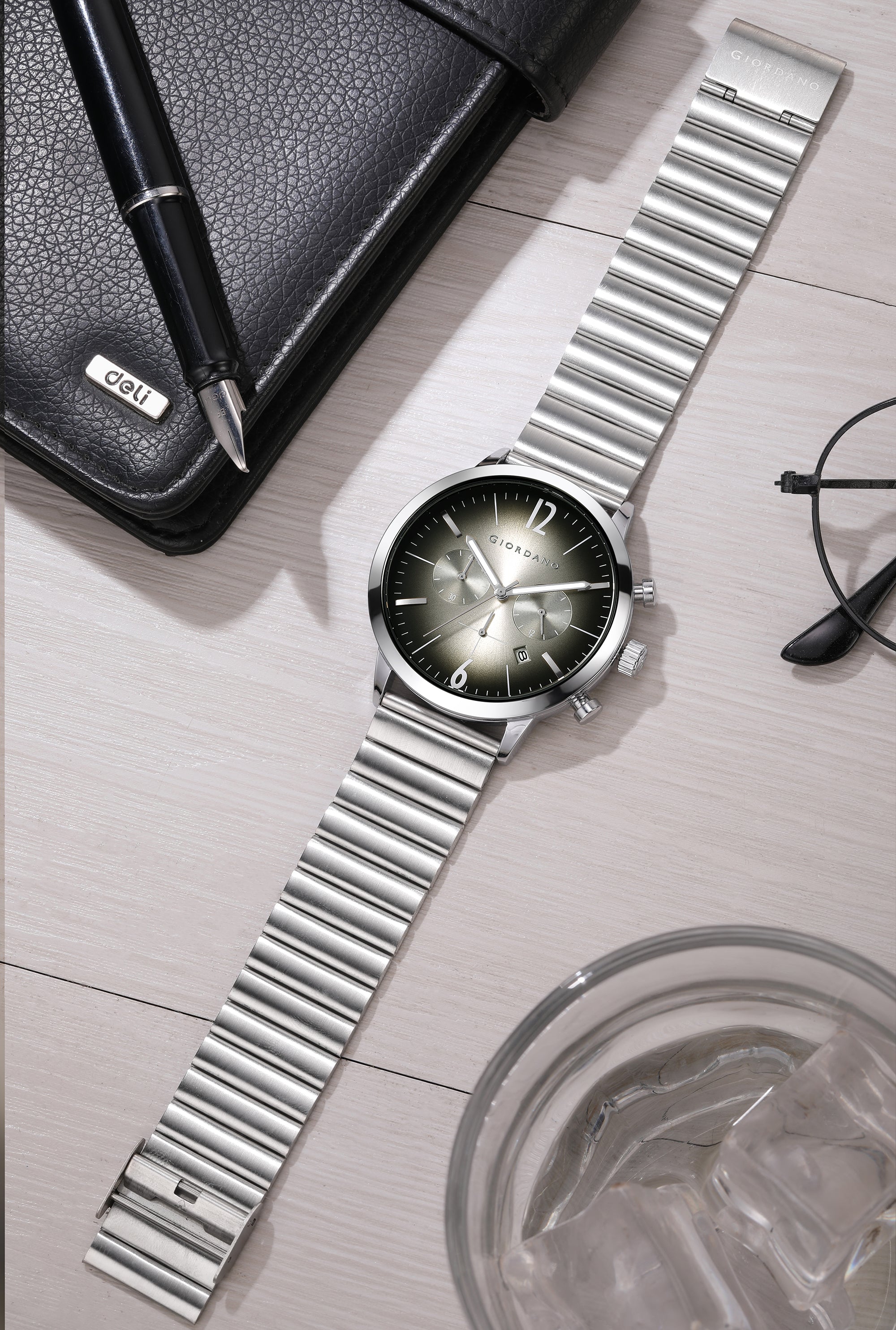 Giordano Analog Chronograph Watch for Men - Stainless Steel Case & strap| Modern Casual & Formal Wristwatch with Date | GZ-50153-22