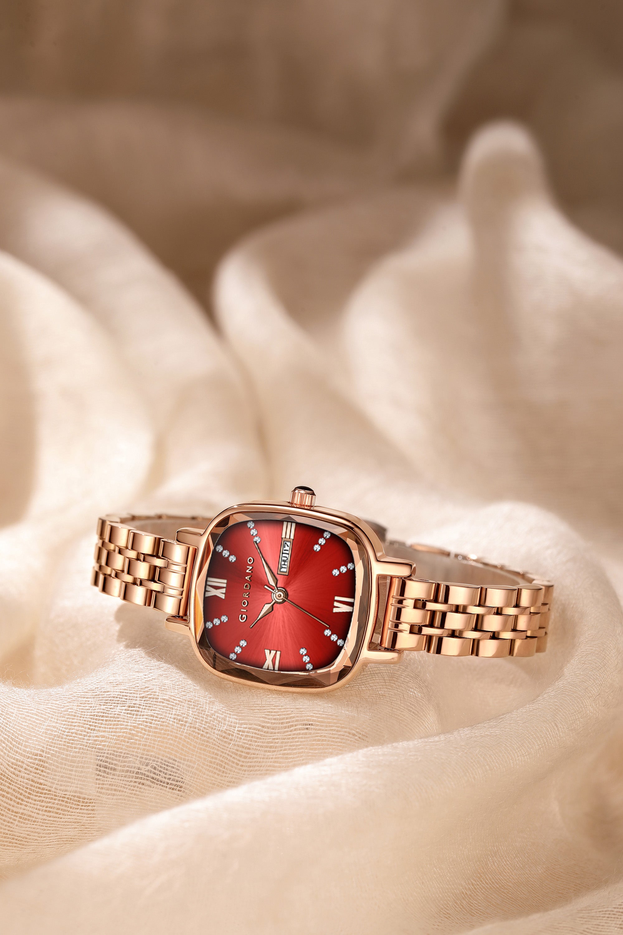 Giordano Elegant Square Watch for Women – ক্রিস্টাল ও রোমান আওয়ার মার্কার, ডে-ডেট ডিসপ্লে, স্টেইনলেস স্টিল স্ট্র্যাপ | GZ-60097-44