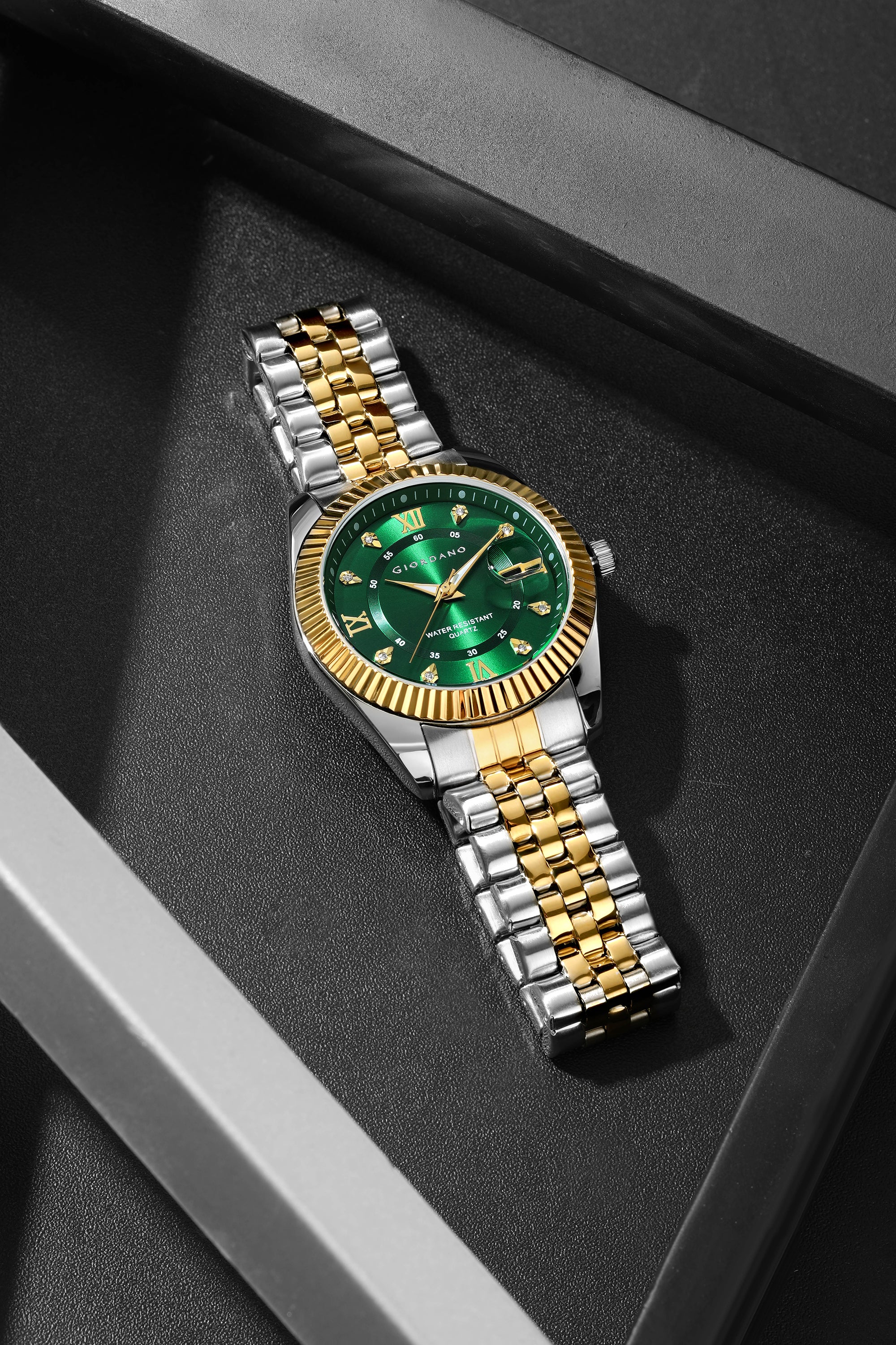 Giordano Analog Watch For Men - Dual-Tone Stainless Steel Strap, Crystal Indices And Fluted Bezel GZ-50139-33