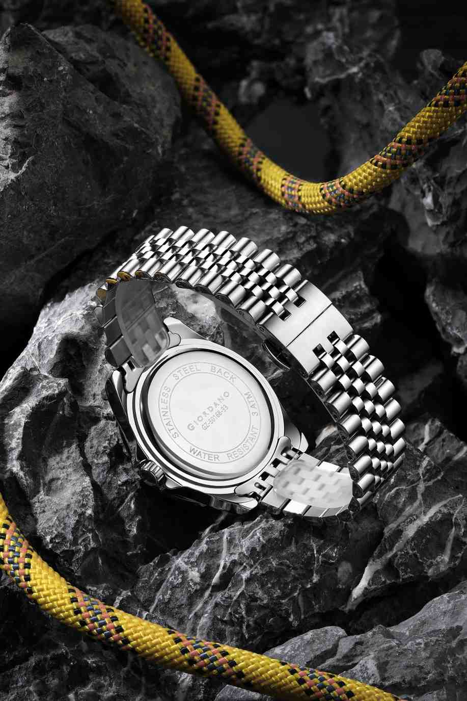 Giordano Analog Quartz Watch for Men – Round Dial with Rotating Bezel, Luminous Hour Markers, Stainless Steel Strap & Date Display GZ-50168-33