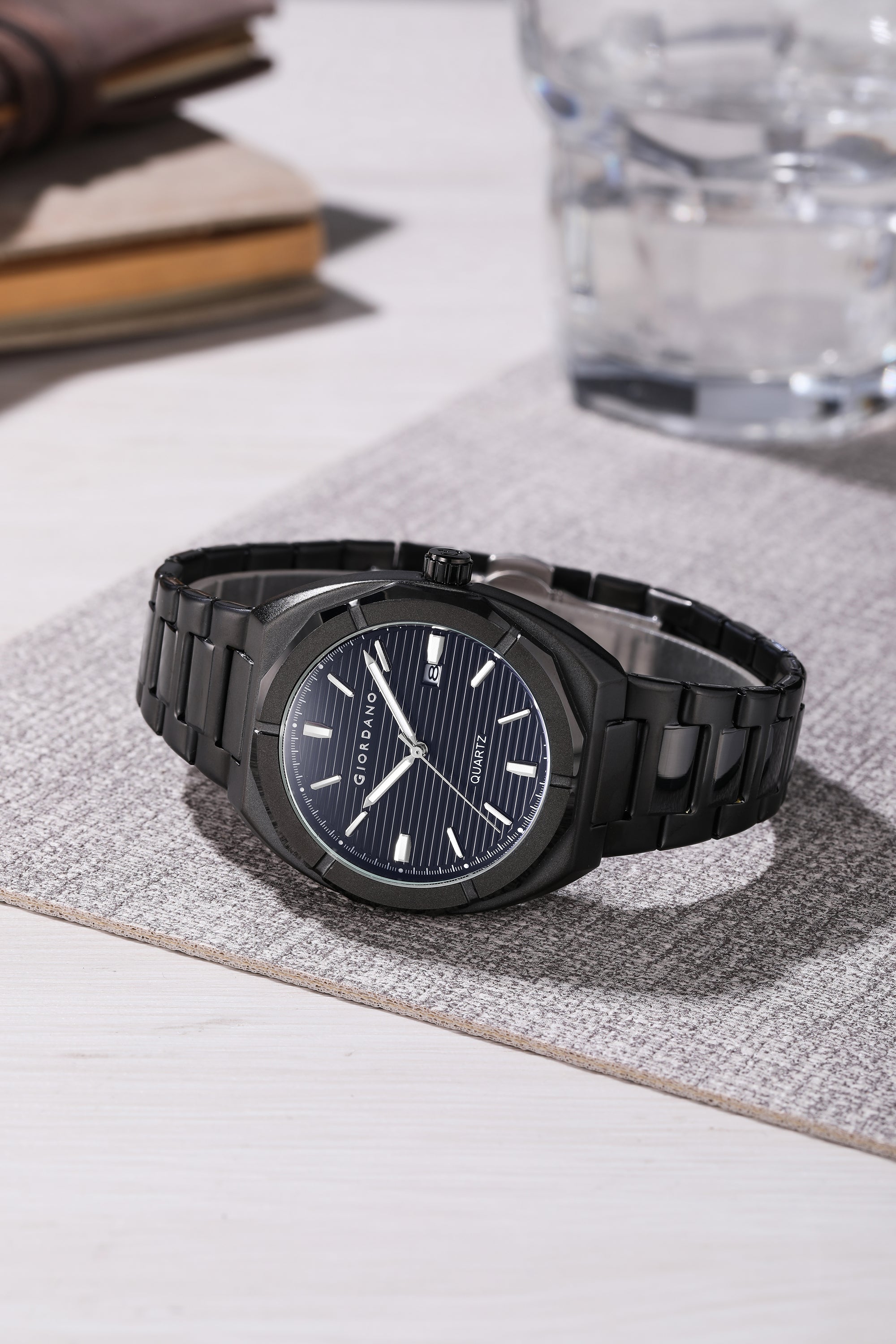 Giordano Modern  Watch for men – Textured Dial, Date Display and Stainless Steel Strap GZ-50141-11