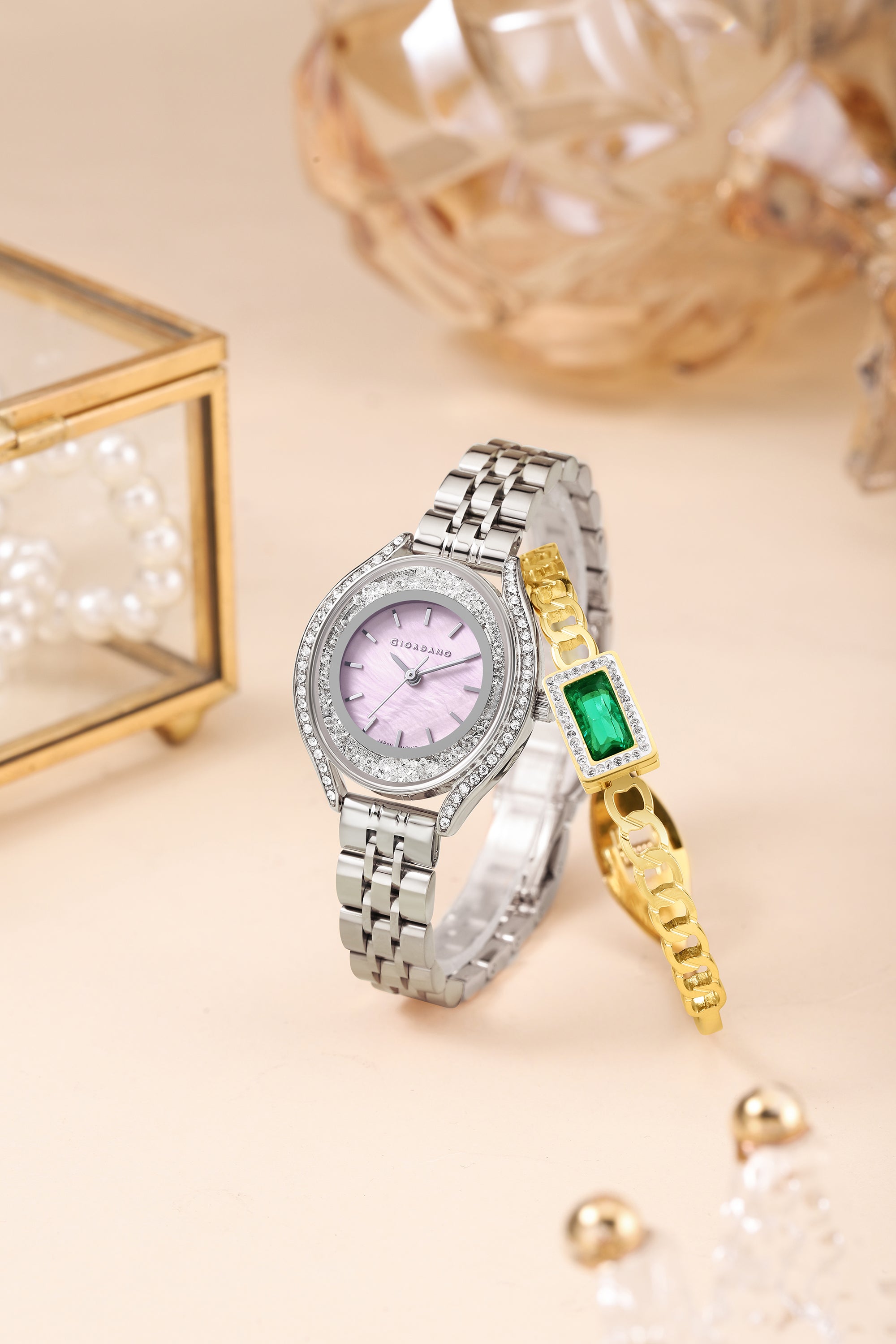 Giordano Analog Quartz Watch & Bangle Set for Women with Round Dial, Crystal-Studded Case, Stainless Steel Strap and Water Resistance - GZ-60146-11