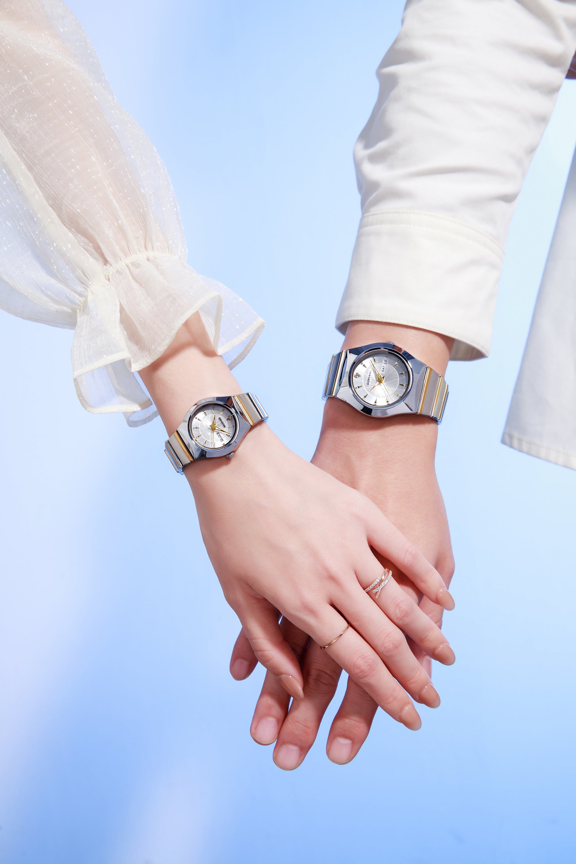 Giordano Analog Pair Watch For Unisex With Round Dial, Crystal Indices , Date Display And Stainless Steel Strap GZ-990-SET-22