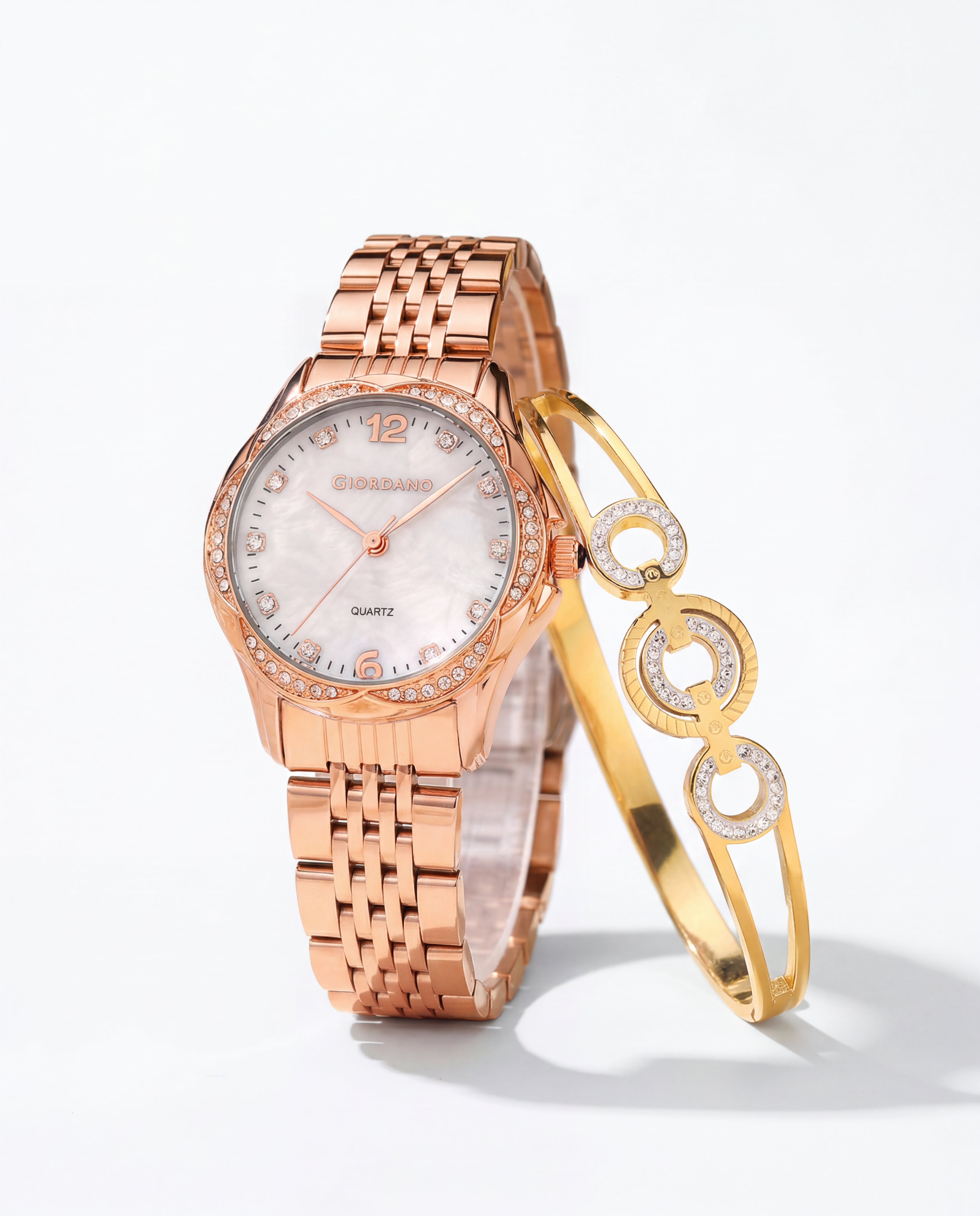 Giordano Analog Watch for Women with Bangle Gift Set - Round Diamond-Style Crystal Dial, Quartz Movement and Rose Gold Stainless Steel Strap - GZ-60157-66