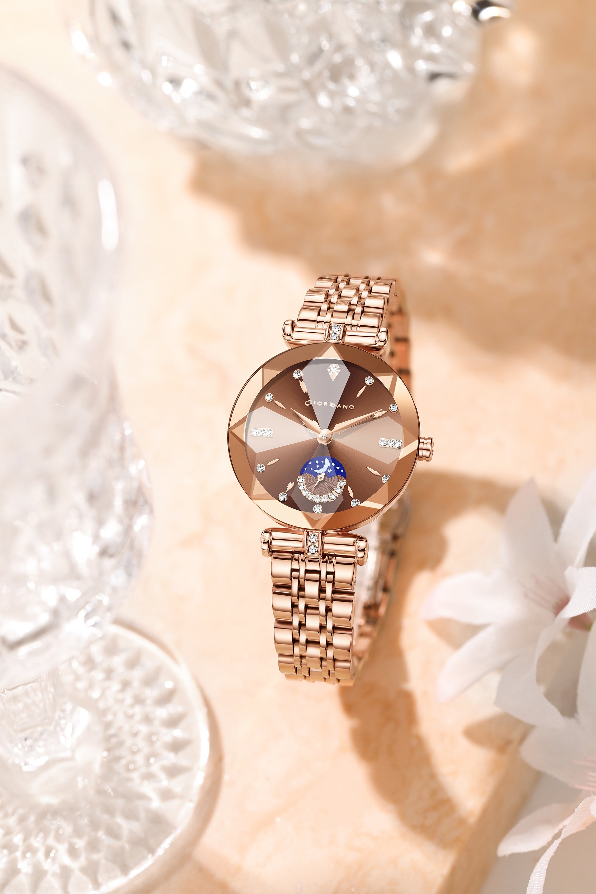 Giordano Premium Watch for women Elegant Round cut glass Dial with Stainless Steel Strap & Quartz Movement-GZ-60094-11