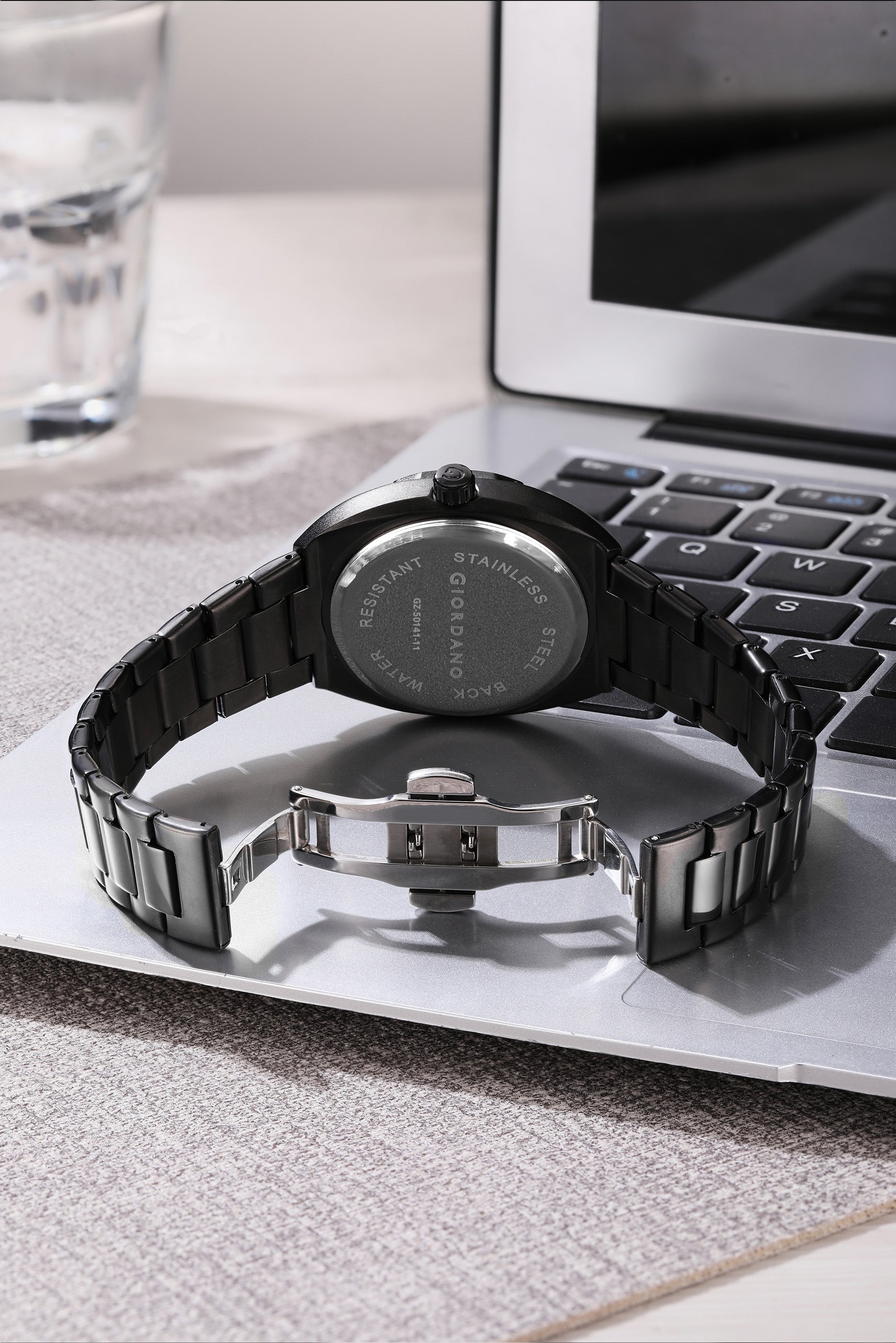 Giordano Modern  Watch for men – Textured Dial, Date Display and Stainless Steel Strap GZ-50141-11