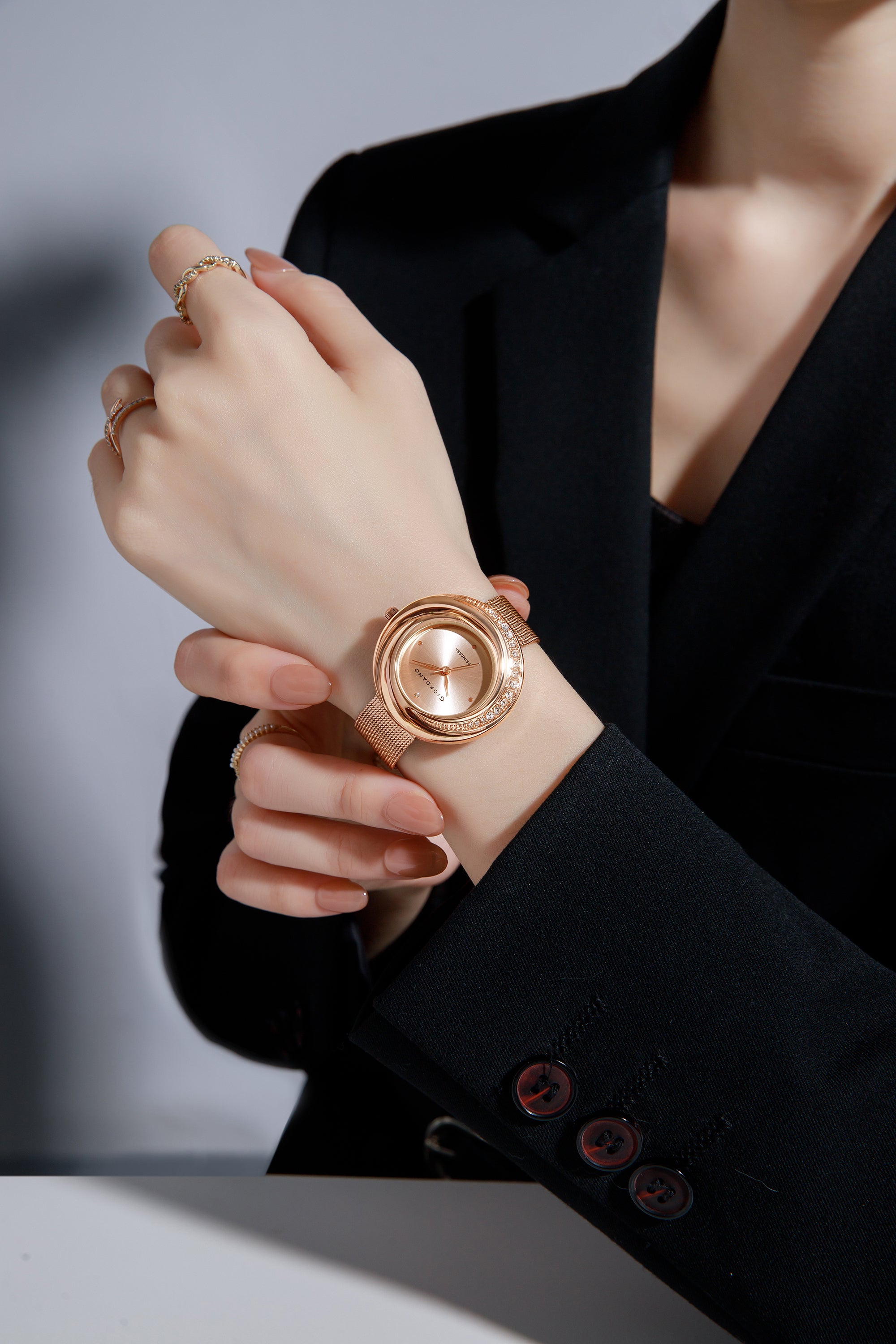 Giordano Primessa Analog Watch for Women with Round Rose Gold Dial, Crystal Accented Bezel, Hour Markers, Quartz Movement and Rose Gold Stainless Steel Mesh Strap - GZ-60182-11
