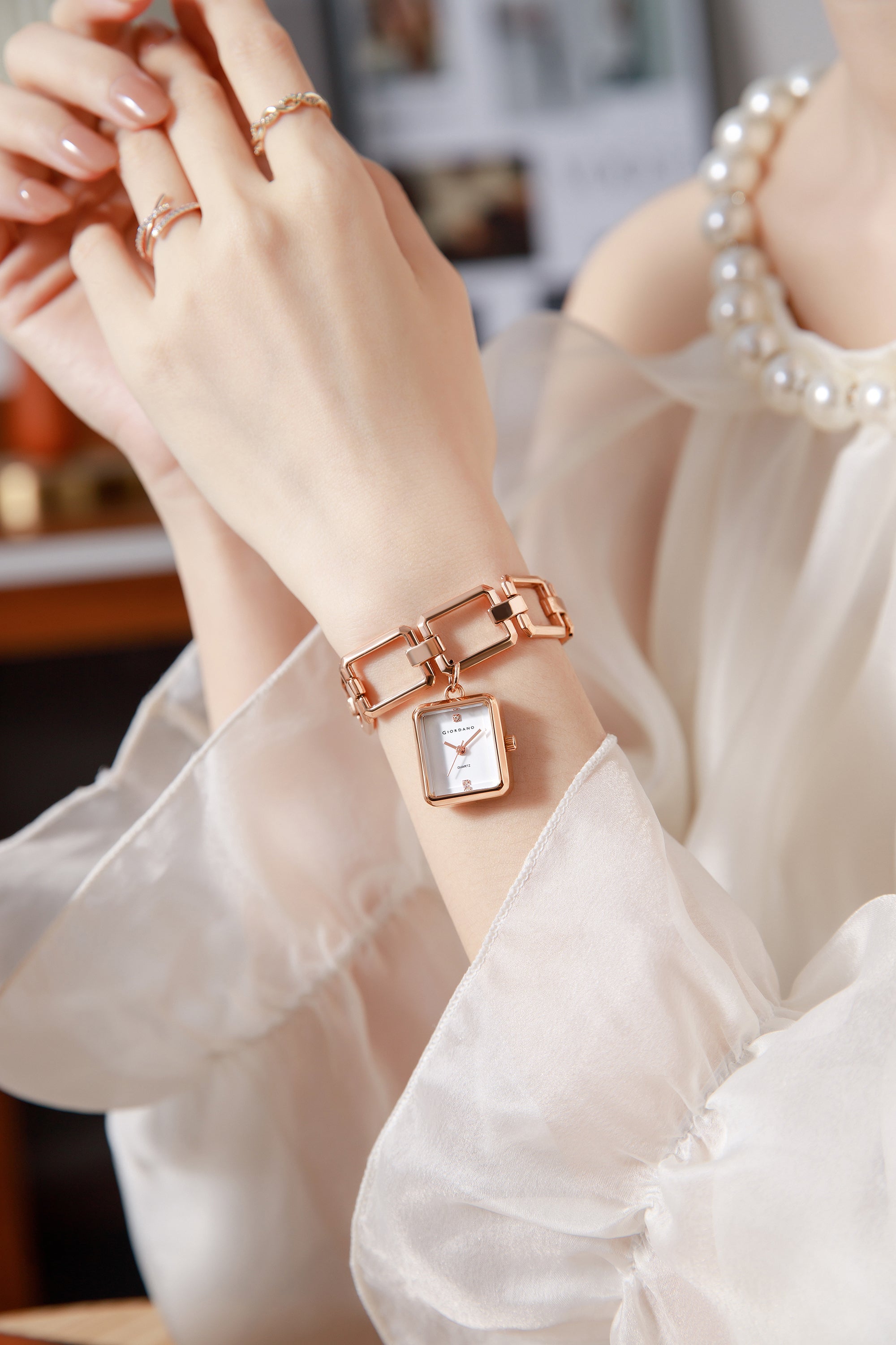 Giordano Analog Bracelet Watch for Women with Square White Dial, Crystal Hour Markers, Quartz Movement and Rose Gold-Tone Link Bracelet - GZ-60187-33