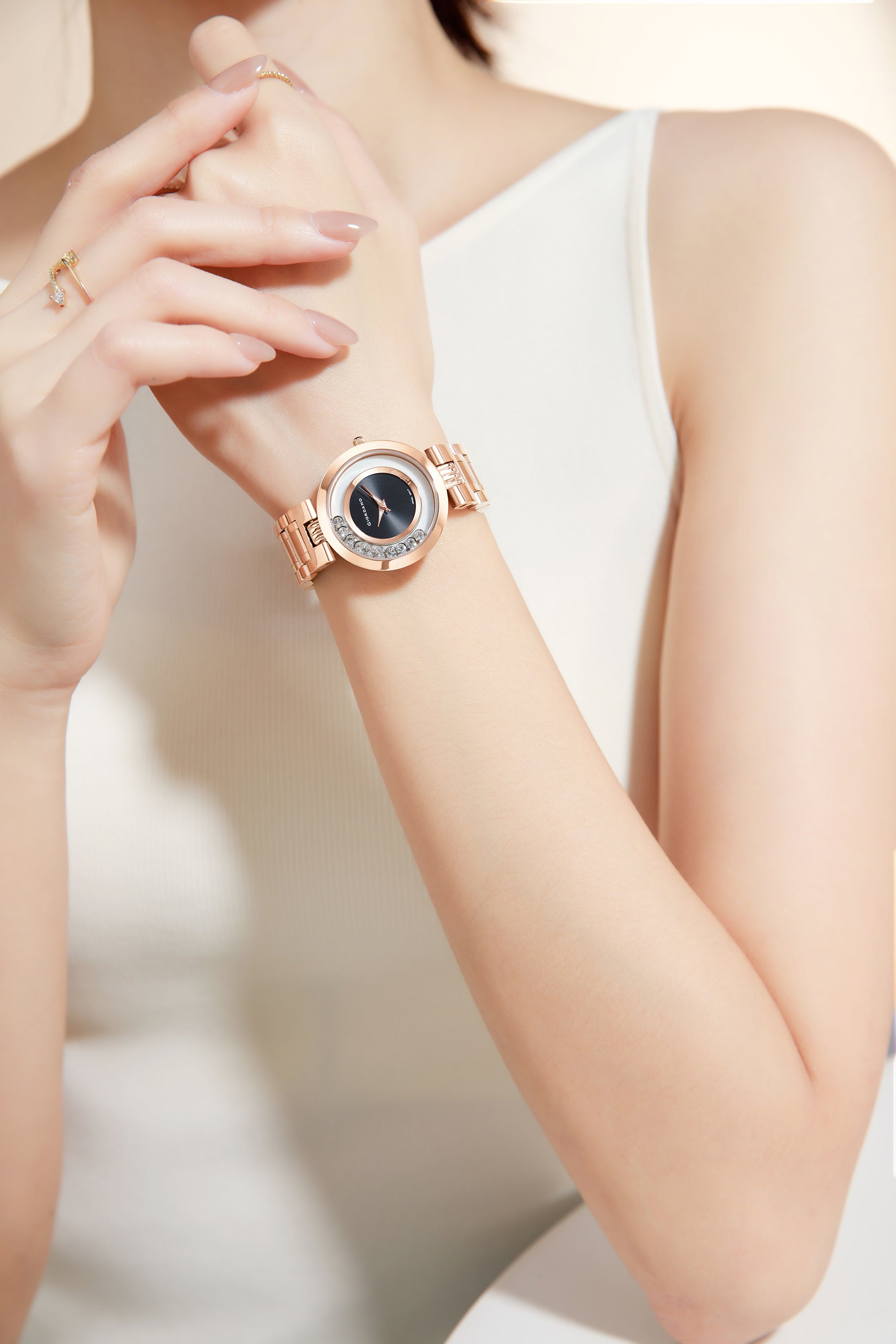 Giordano Rose Gold  Dancing Diamonds Collection Analogue Watch for Women with Elegant Stainless Steel Strap and 3 Hand Mechanism GZ-60083-11