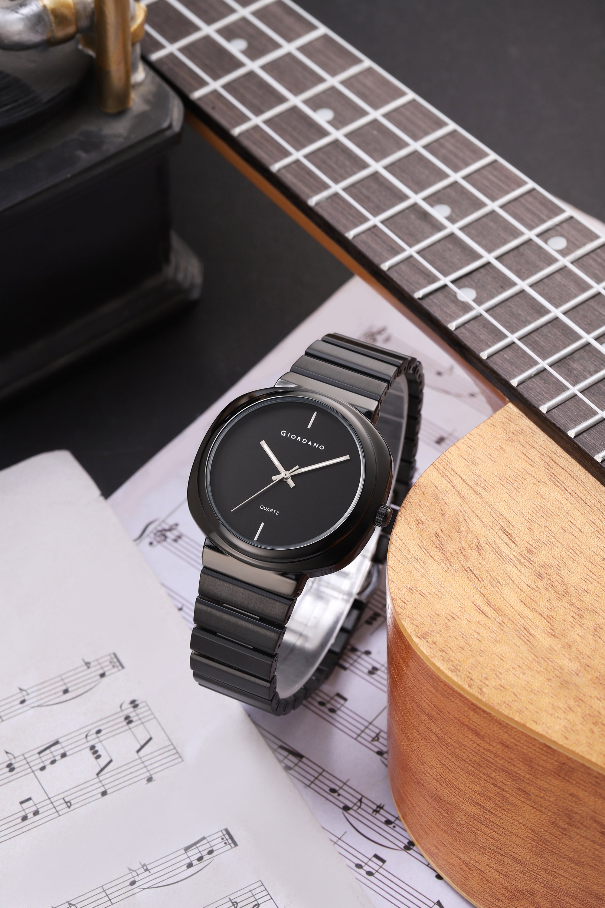 Giordano Analog Quartz Watch for Men with Black Round Dial, Baton Hour Markers and Black Stainless Steel Expansion Bracelet Strap - GZ-50233-11