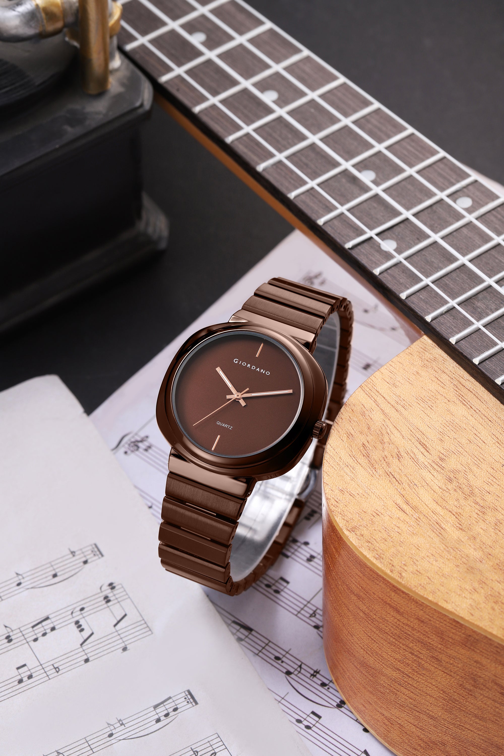 Giordano Analog Quartz Watch for Men with Brown Round Dial, Baton Hour Markers and Brown Stainless Steel Expansion Bracelet Strap - GZ-50233-66