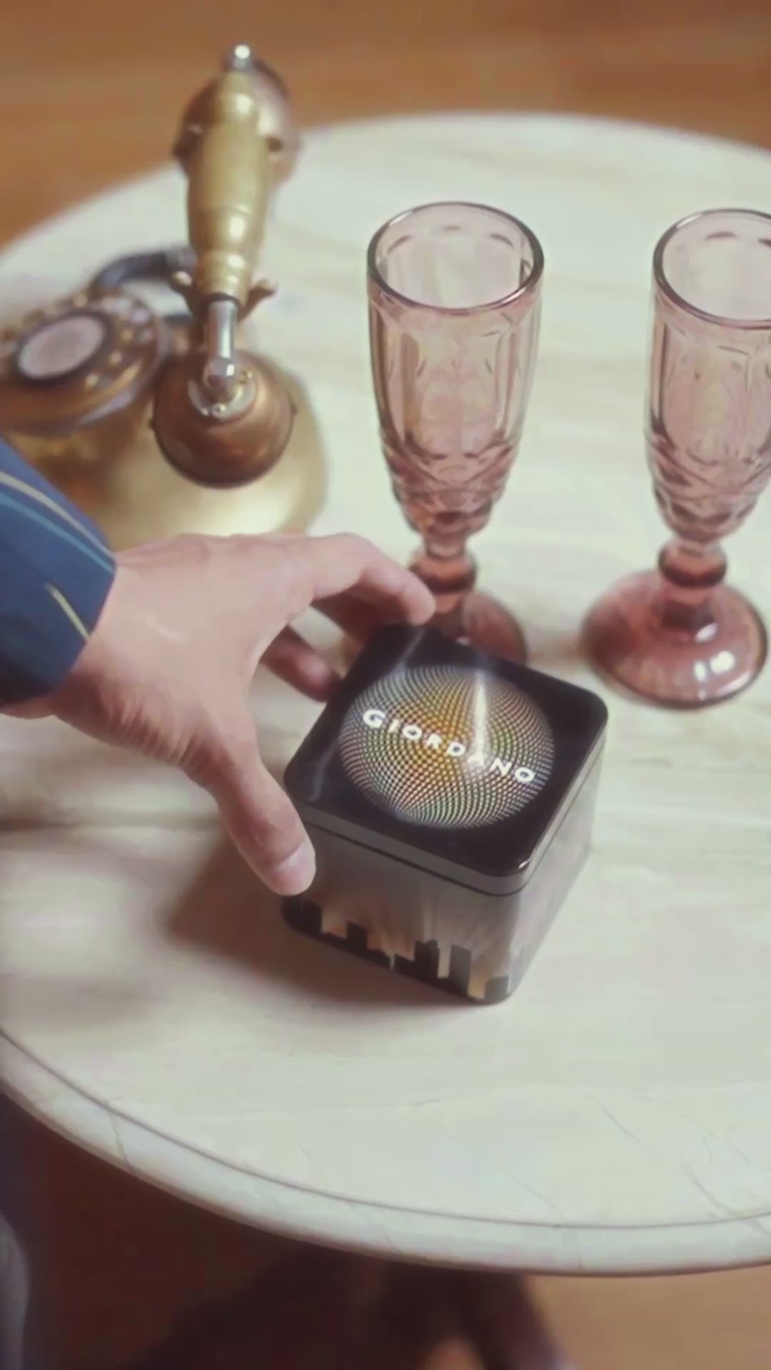 जिओडैनो टर्मिनेटर पुरुषों की रोज़ गोल्ड लेदर मल्टीफंक्शन वॉच - डे, डेट और 24-घंटे सब-डायल के साथ | पुरुषों के लिए वाटर रेसिस्टेंट स्क्वायर डायल यूनिक डिज़ाइन रिस्ट वॉच | GZ-50098-02