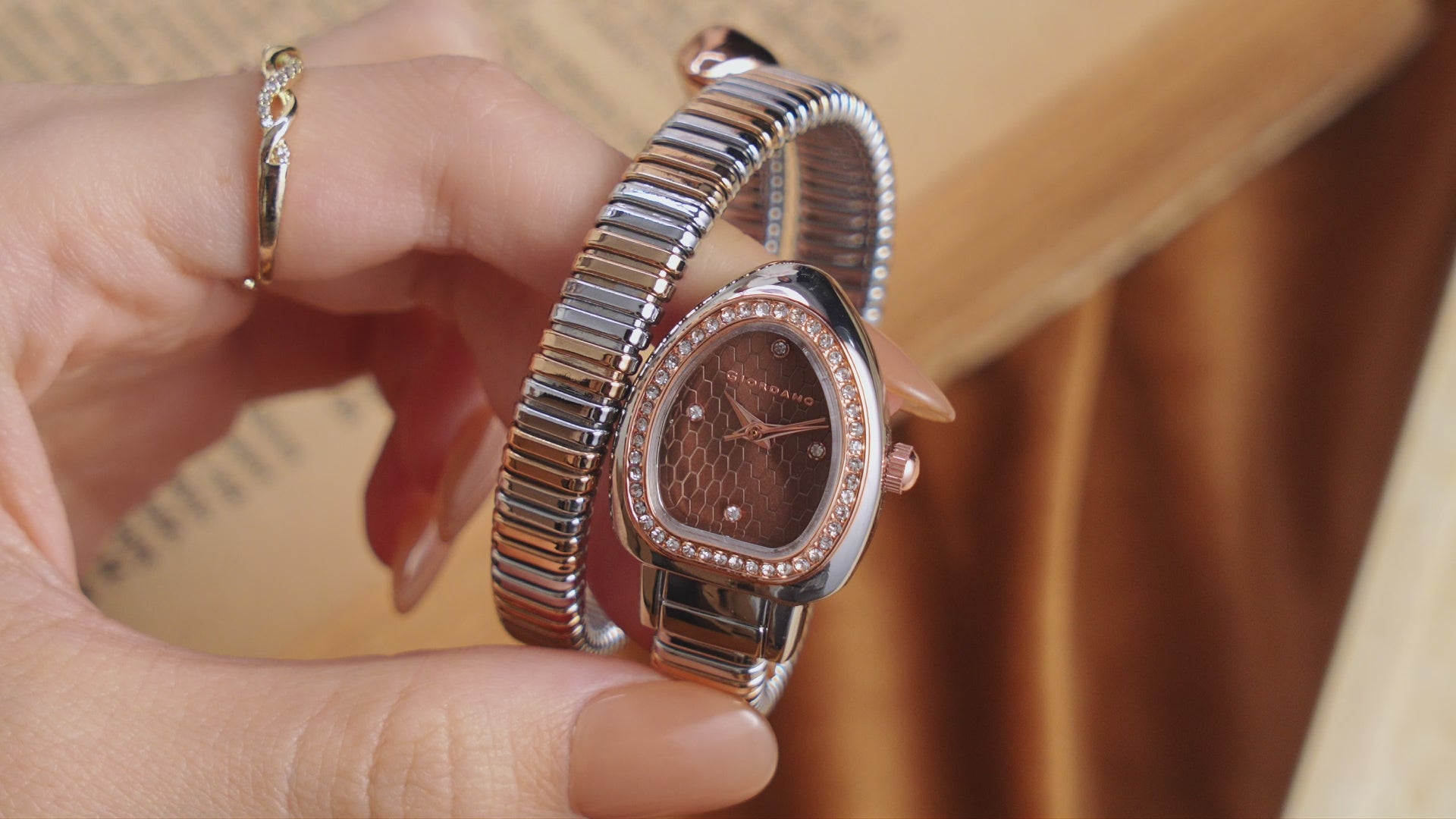 Giordano Serpentine Collection Analog Quartz Watch for Women with Brown Honeycomb-Textured Dial, Crystal Bezel & Markers, Snake-Style Wrap-Around Two-Tone Stainless Steel Strap - GZ-60188-44