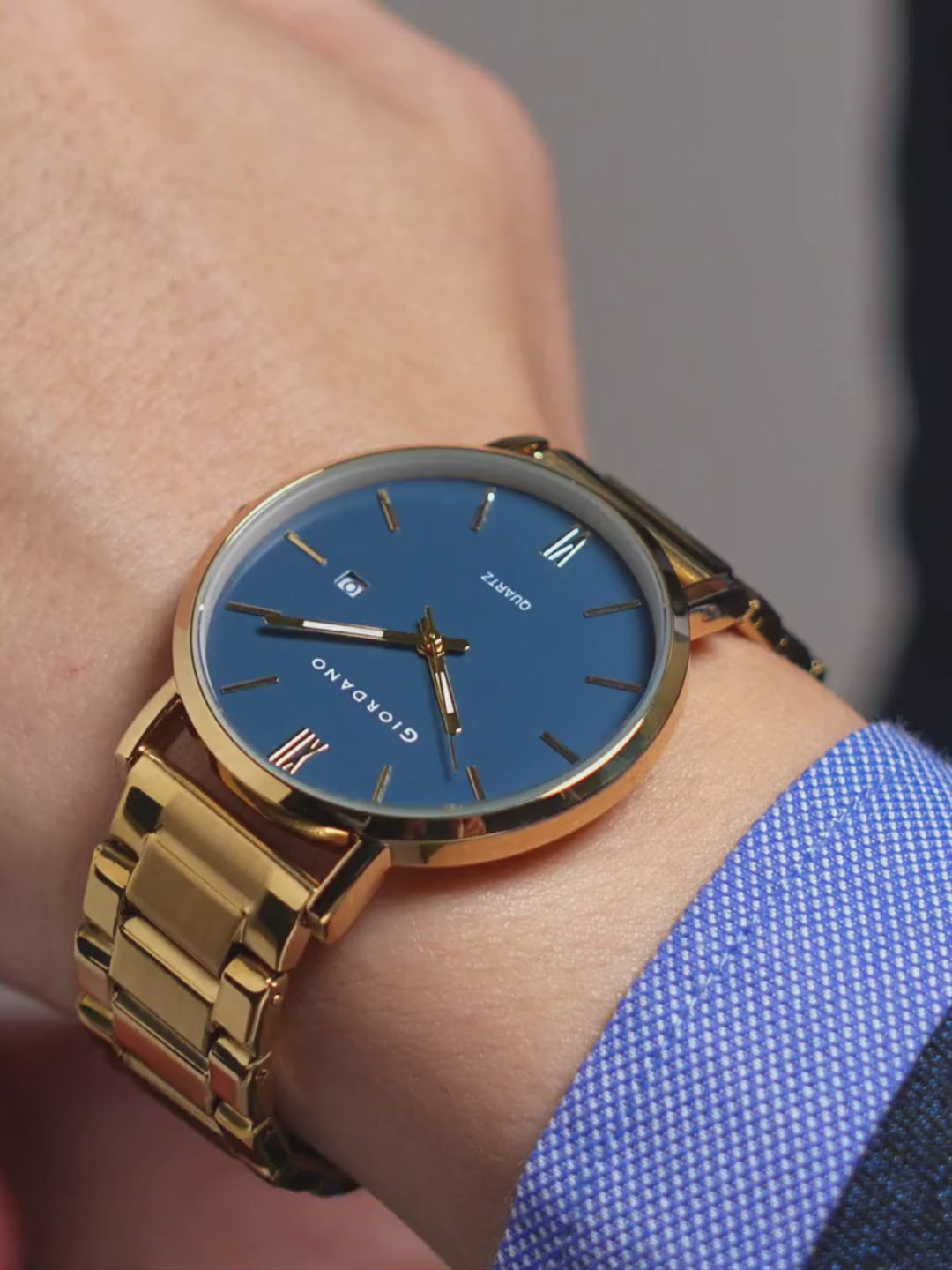 Giordano Analog Quartz Watch for Men with Round Blue Dial, Roman Indices, Date Function, Luminous Hands, Gold Stainless Steel Strap - GZ-50211-44