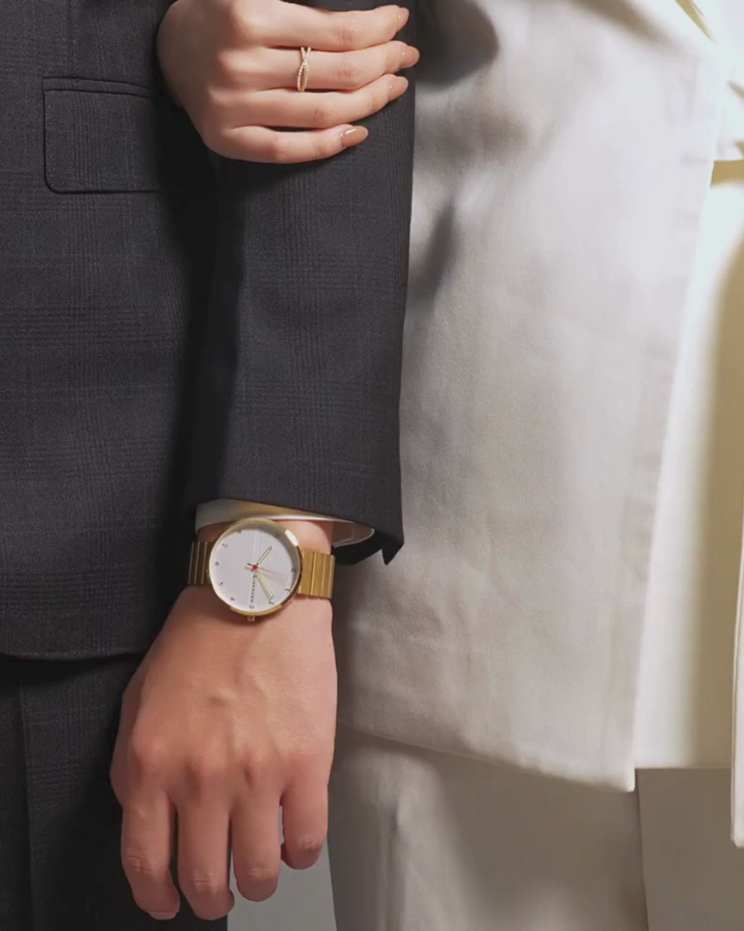 Giordano Analog Couple Watch Set – Elegant Dial with Stainless Steel Strap – His & Hers Matching Watches – Minimalist Unisex Design | GZ-992-SET-33